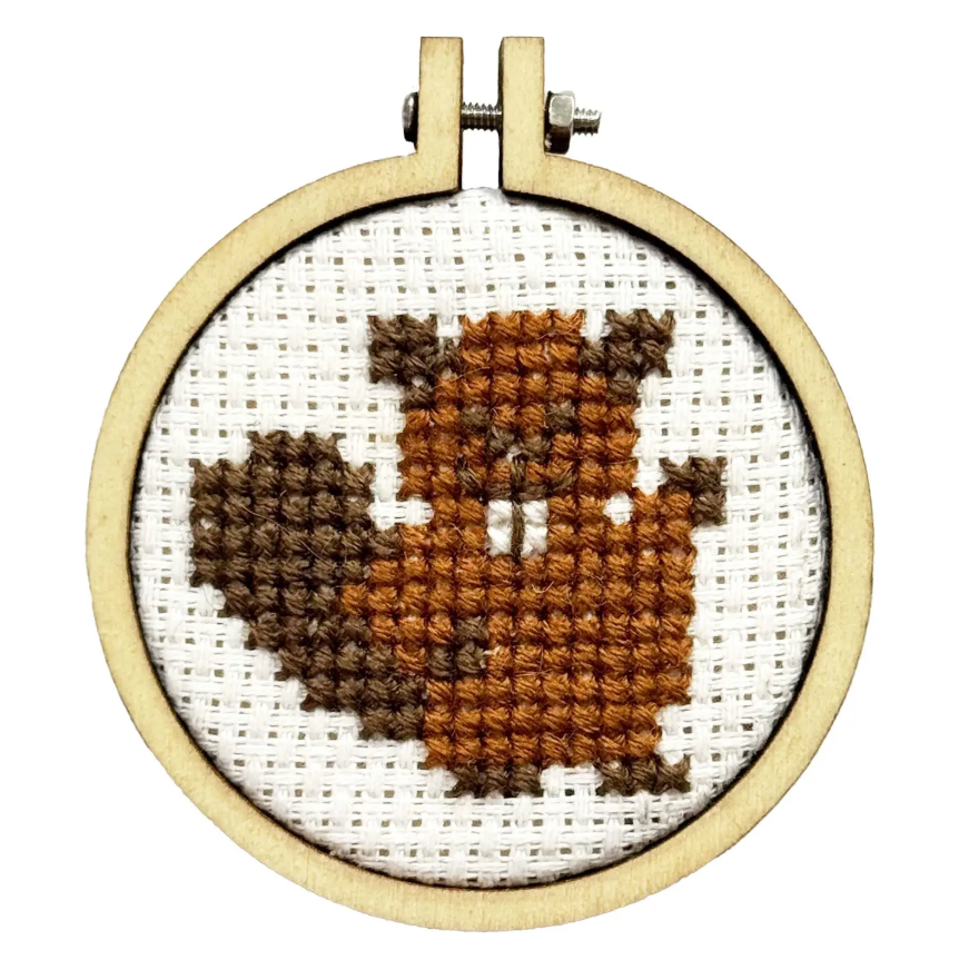 Beaver 2- Mini Cross Stitch.png
