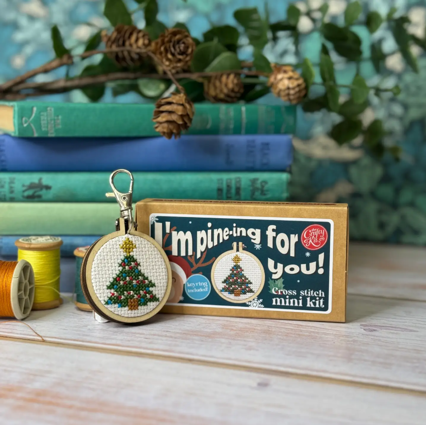 Christmas Tree 1 - Mini Cross Stitch.png
