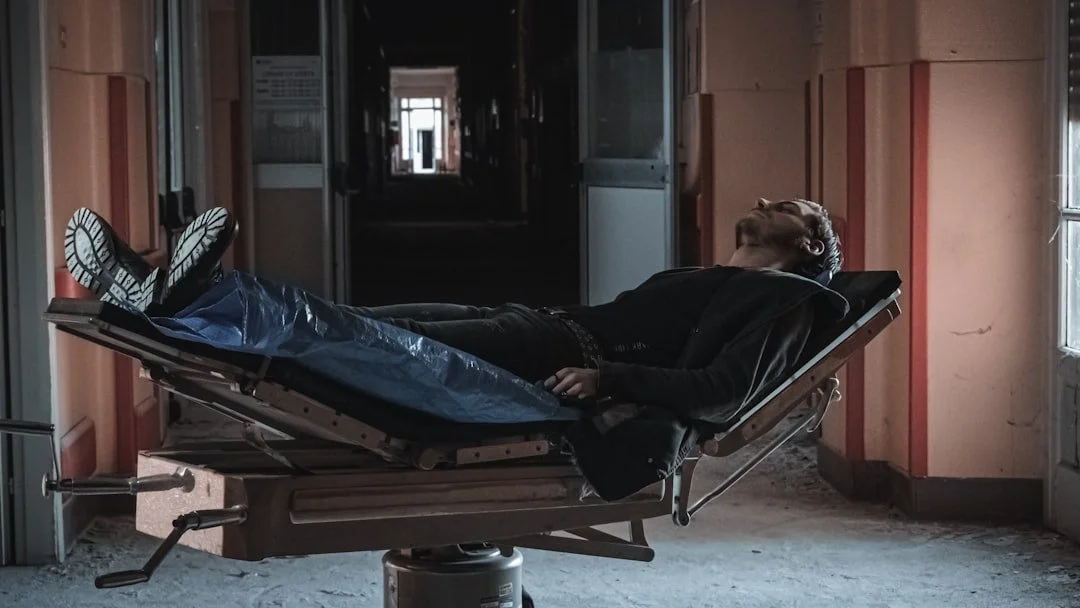 Why So Many People Search for Trauma Therapy Late at Night