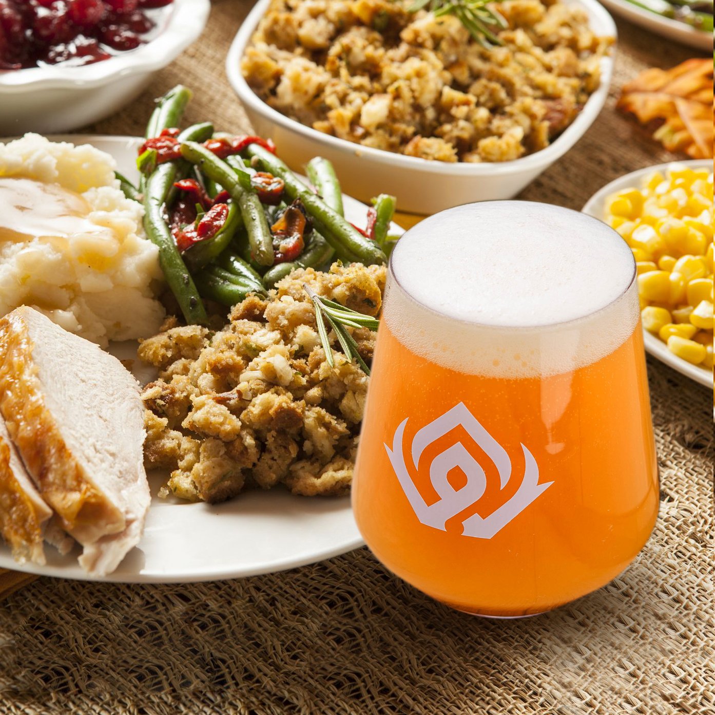 𝐇𝐚𝐩𝐩𝐲 𝐓𝐡𝐚𝐧𝐤𝐬𝐠𝐢𝐯𝐢𝐧𝐠!
Hope you all enjoy your day with family or friends or just relaxing!
Taproom is closed today.
We will re-open tomorrow for our Black Friday Bingo and 4 Beer releases!! Pre-sign up now: Link In Bio
Includes your fi