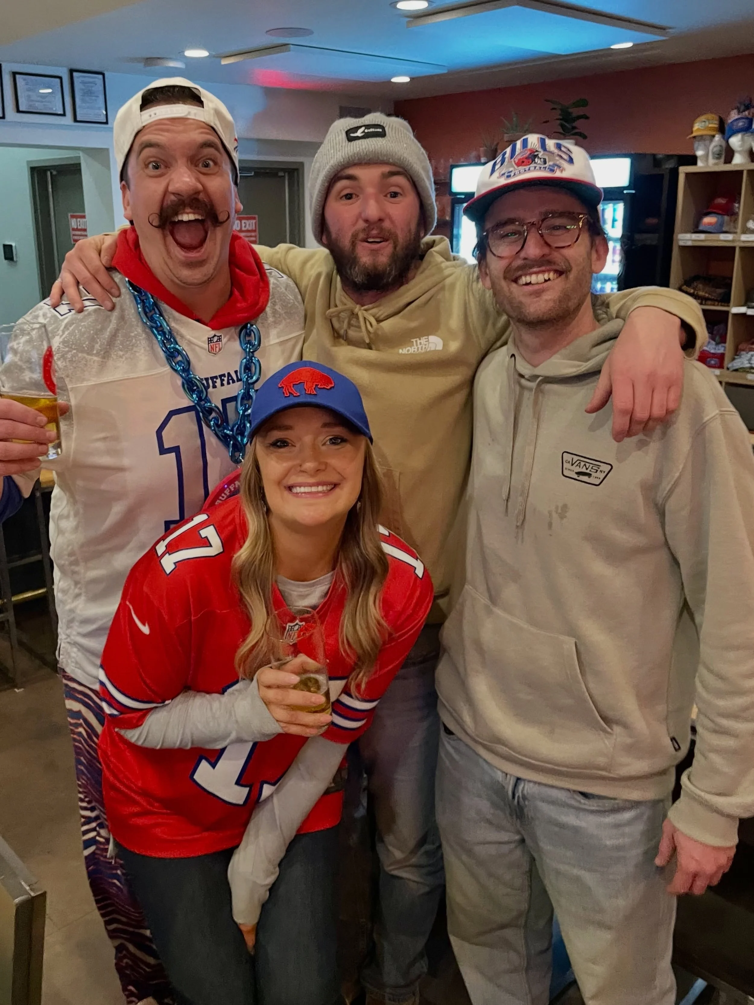 Last time we had Bills Mafia in the Lakewood taproom for a matchup against the Raiders, our Bills won them 38&ndash;10. 🦬⚡️

Three years later, we&rsquo;re ready to watch the Bills do it all over again! 🍻🏈

The Buffalo Bills take on the Las Vegas 