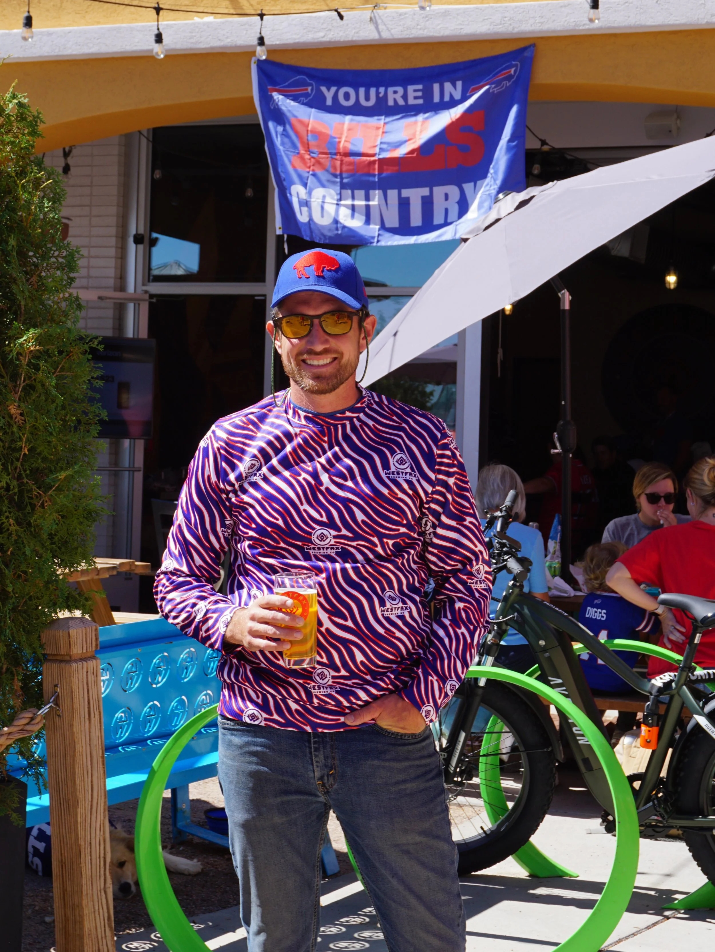 Last time we had Bills Mafia in the Lakewood taproom for a matchup against the Raiders, our Bills beat them 38&ndash;10. 🦬⚡️

Three years later, we&rsquo;re ready to watch the Bills do it all over again! 🍻🏈

The Buffalo Bills take on the Las Vegas