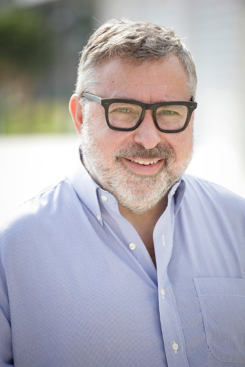 2020authorphoto4.jpg