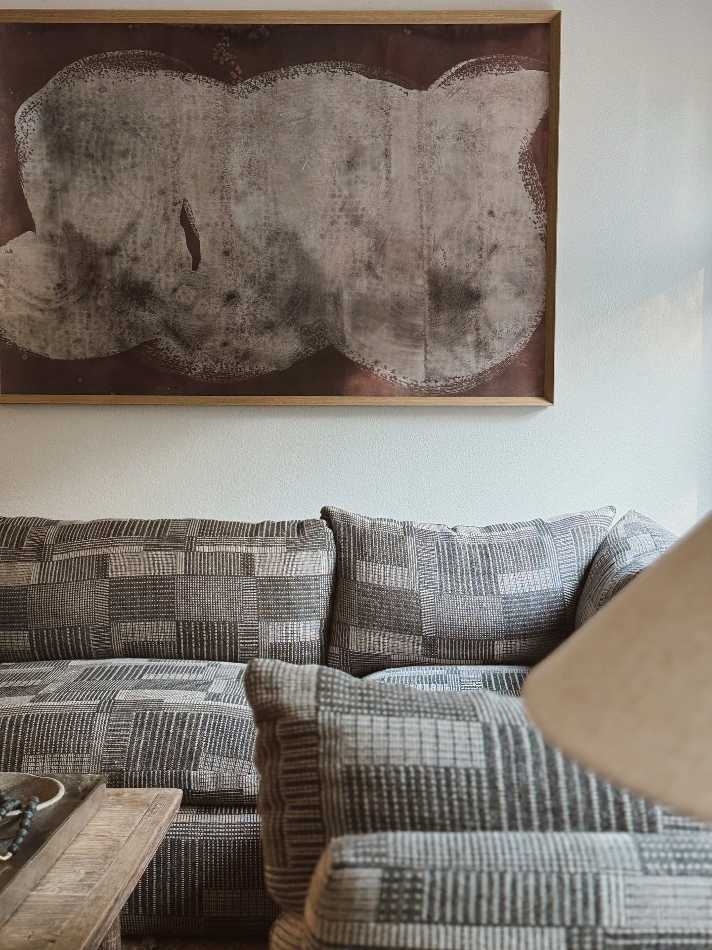 The play in pattern, texture and color in this soon to be finished room is a total vibe. 

Via: @maryannehibner | @hibnerdesigngroup 

#interiors #no15studio #styling #homestyle