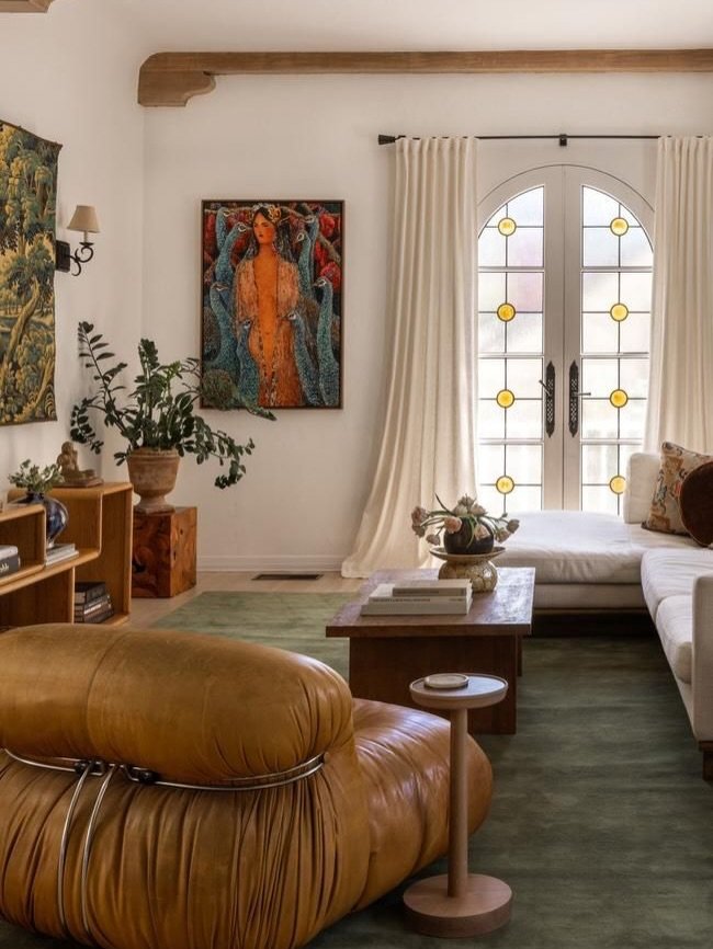 Consider us inspired. 

The stained glass window revival is one we are here for and keeping top of mind for our upcoming projects.

#no15studio #stainedglass #residentialdesigner #interiordesign #homestyle