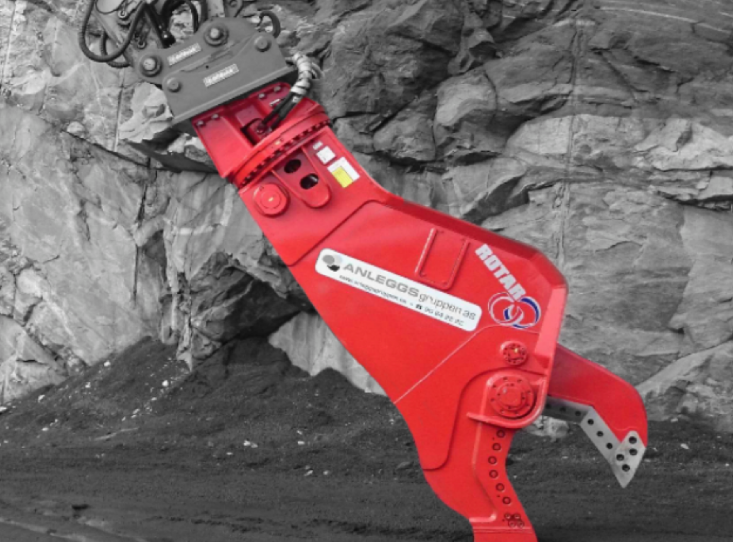 How to Streamline Your Attachment Changes with the Rotar RSS Series and OilQuick Coupler