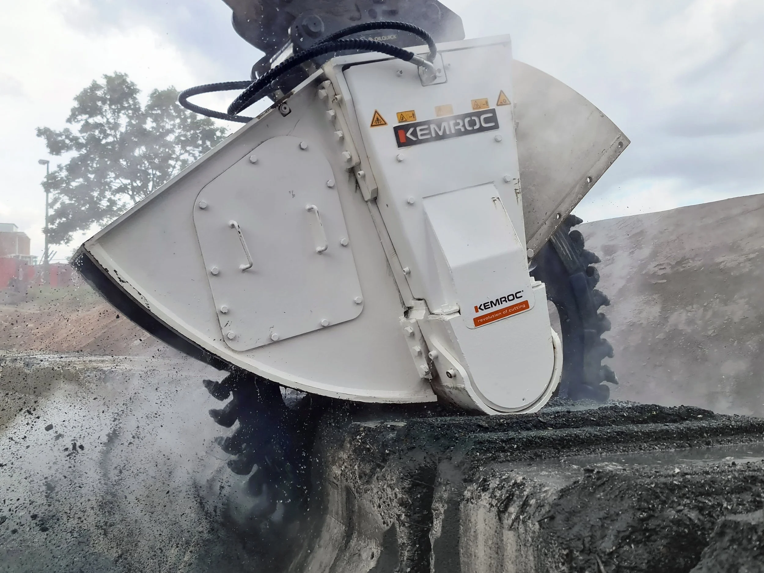 Coast_2_Coast_Excavator_Attachments_12.jpg