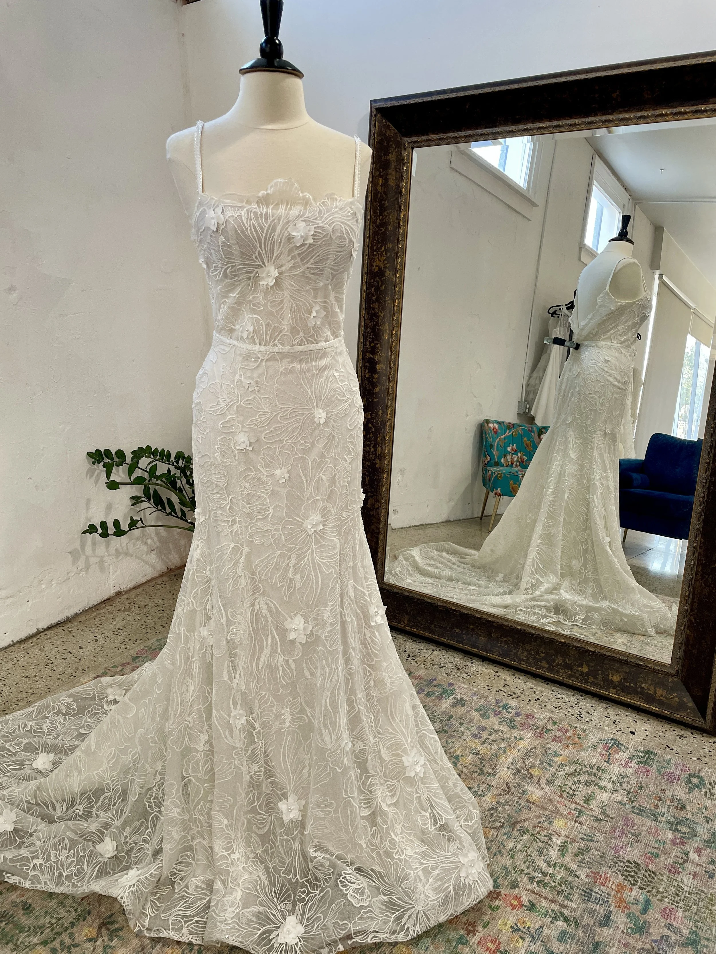 adriana madrid | larissa