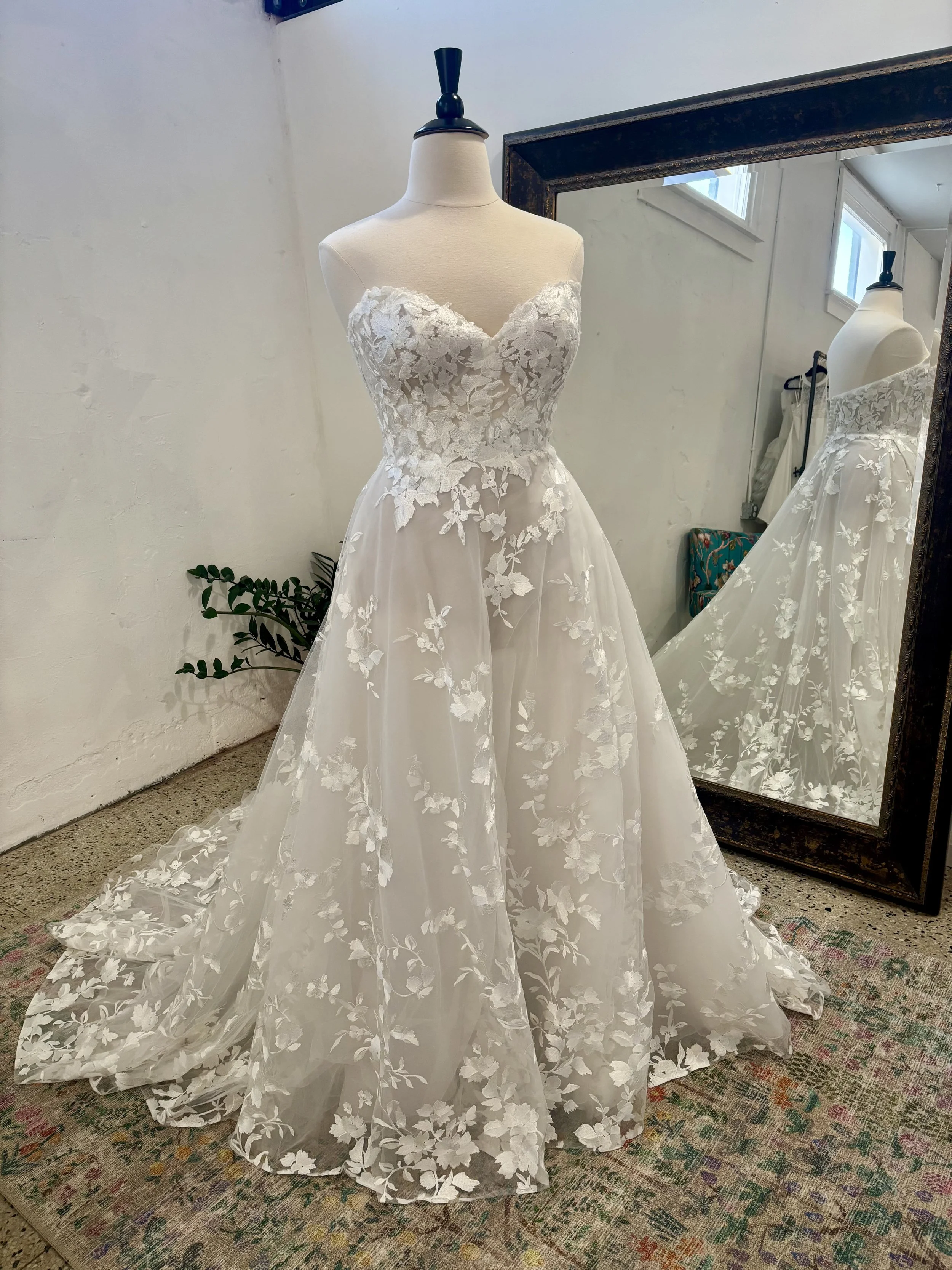 maggie sottero | sutton