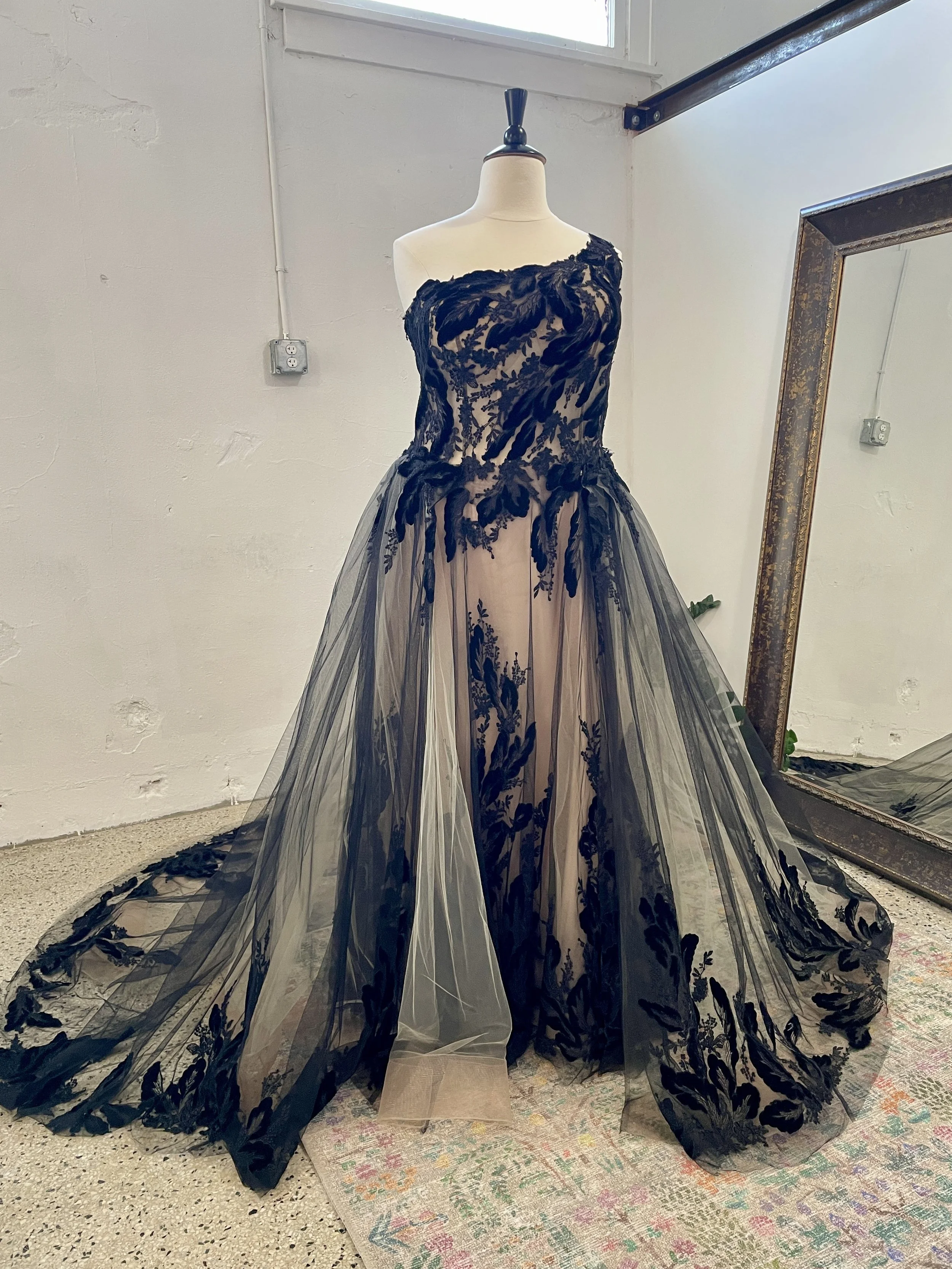 amare couture | monroe