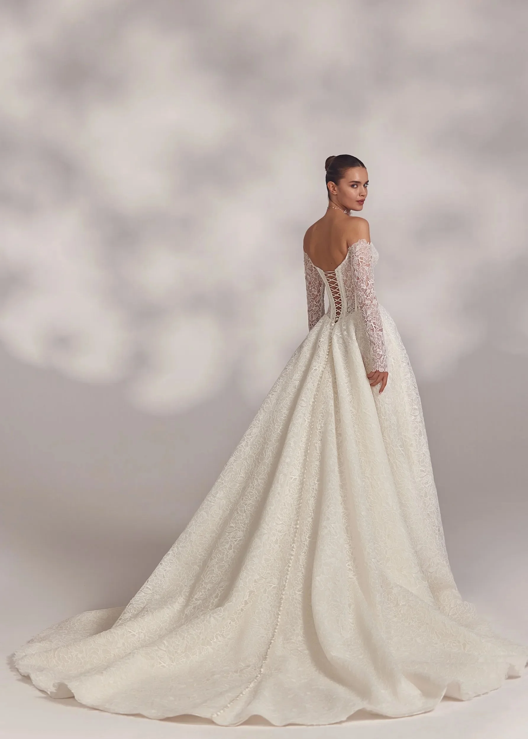 eva-lendel-less-is-more-4-wedding-dress-abril-4.jpg.jpeg