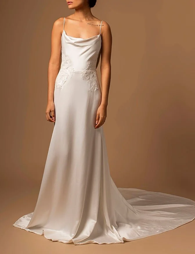 F1669833871107-1.-Adriana-Madrid_Sharon_front.jpg