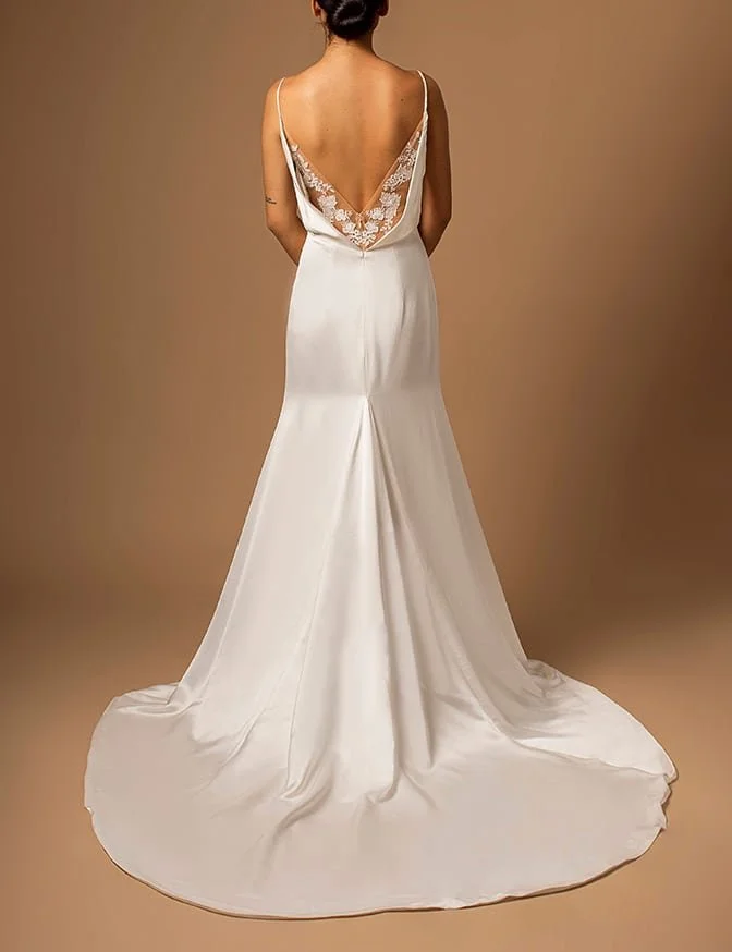 F1669833874641-2.-Adriana-Madrid_Sharon_back.jpg