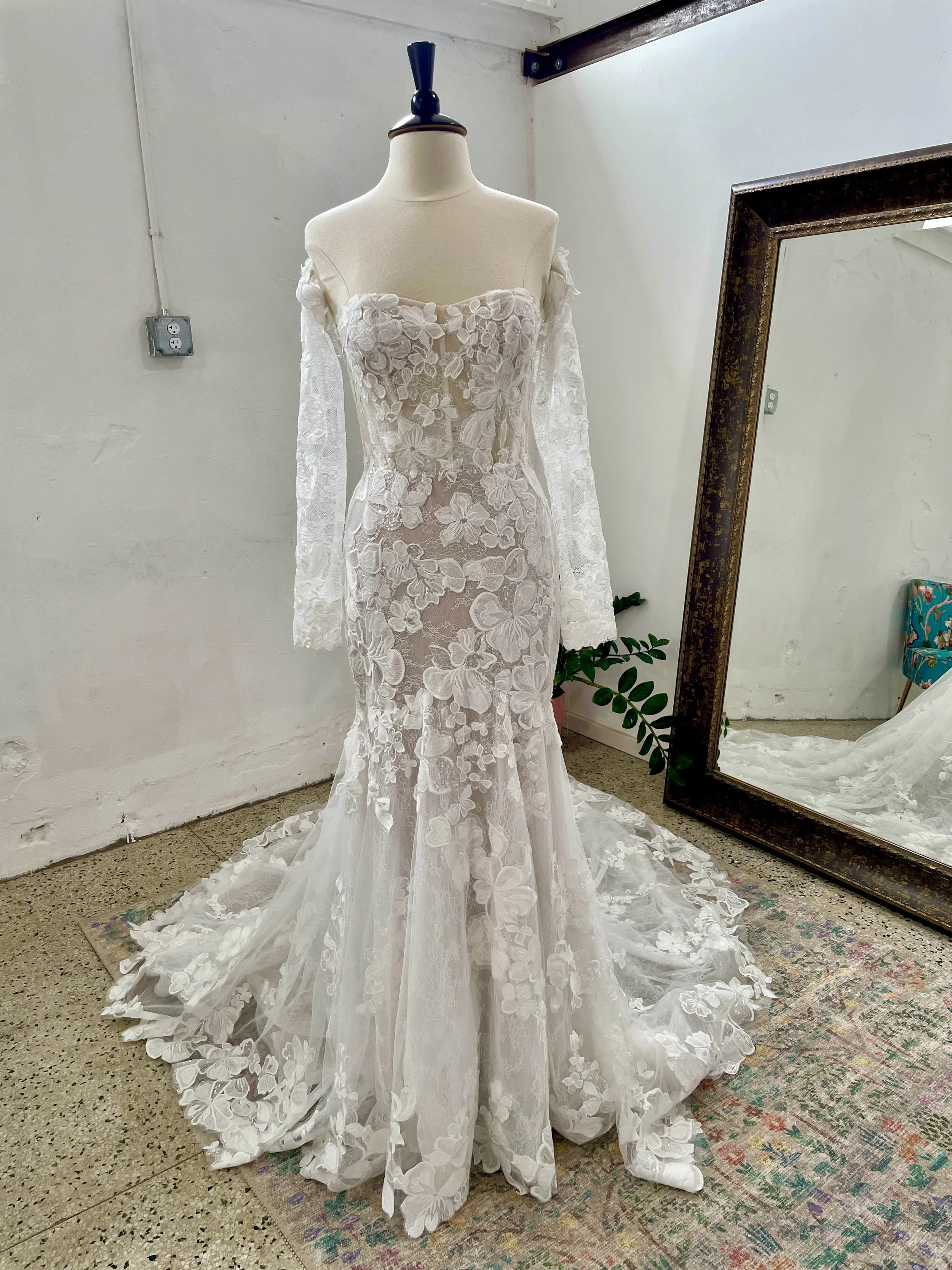 calla blanche | soliel w/ sleeves