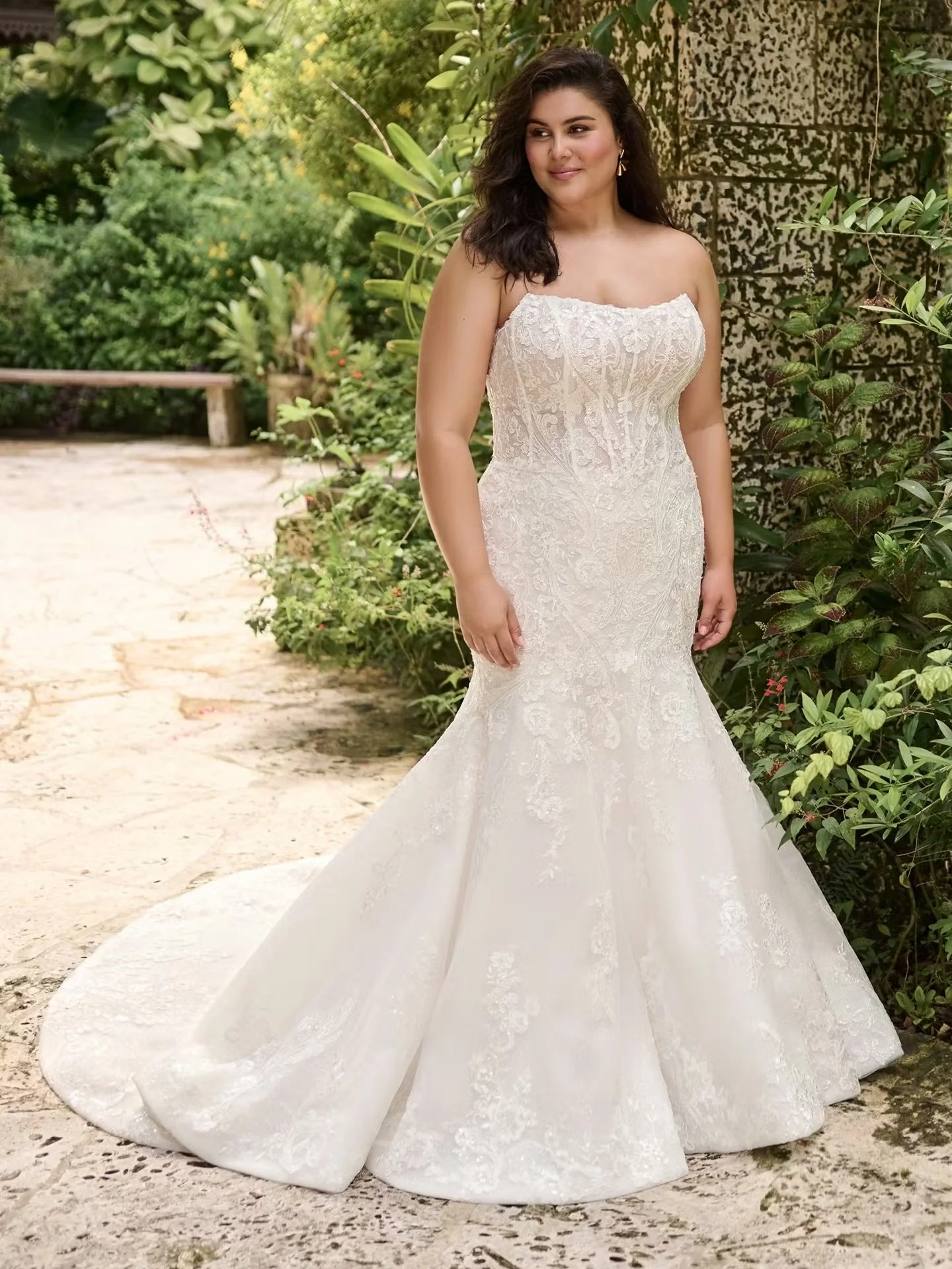 Sottero-and-Midgley-Norvinia-Lane-Fit-and-Flare-Wedding-Dress-24SZ236A01-Main-IV-Curve.jpg