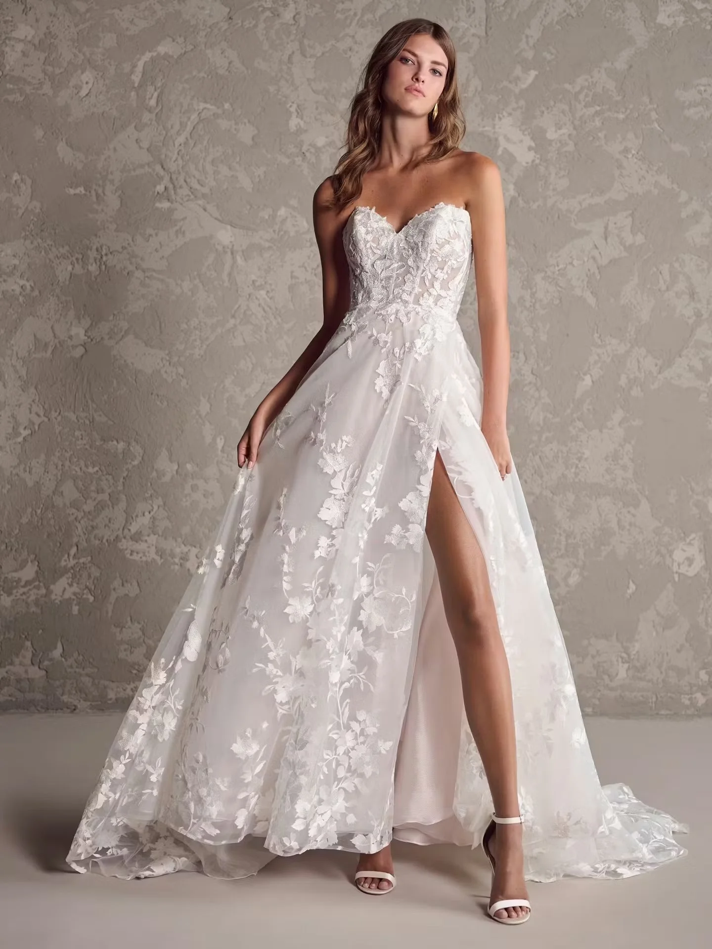 Sottero-and-Midgley-Sutton-A-Line-Wedding-Dress-24SS203A01-Alt51-IV.jpg