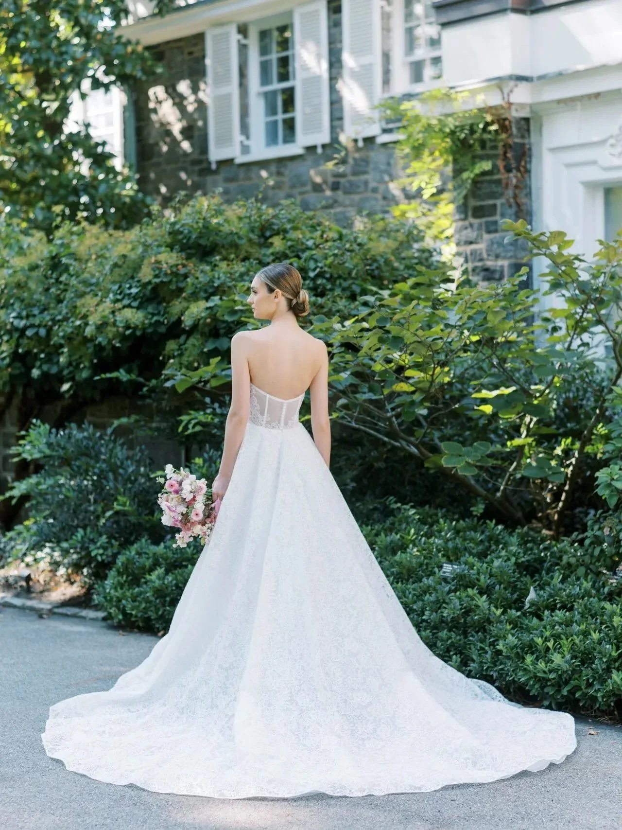 Beccar-Chapelle-Wedding-Dress3.jpeg