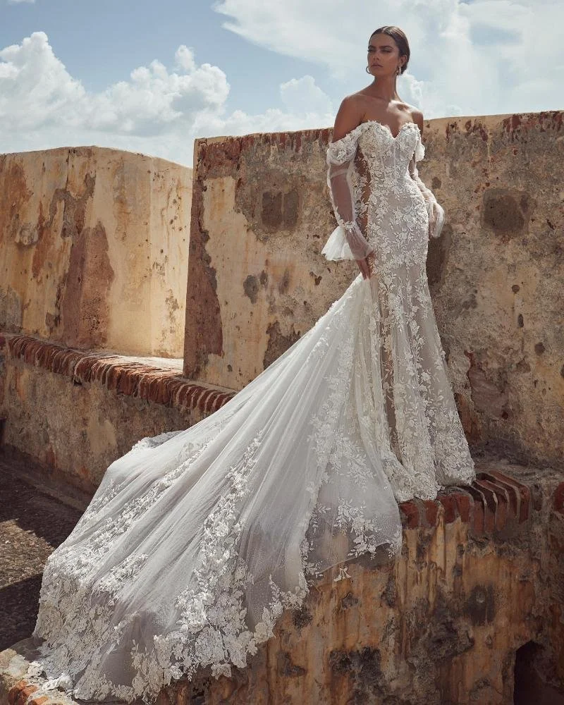 123124-Sexy Lace Wedding Dress with Long Sleeves and Train4.jpg