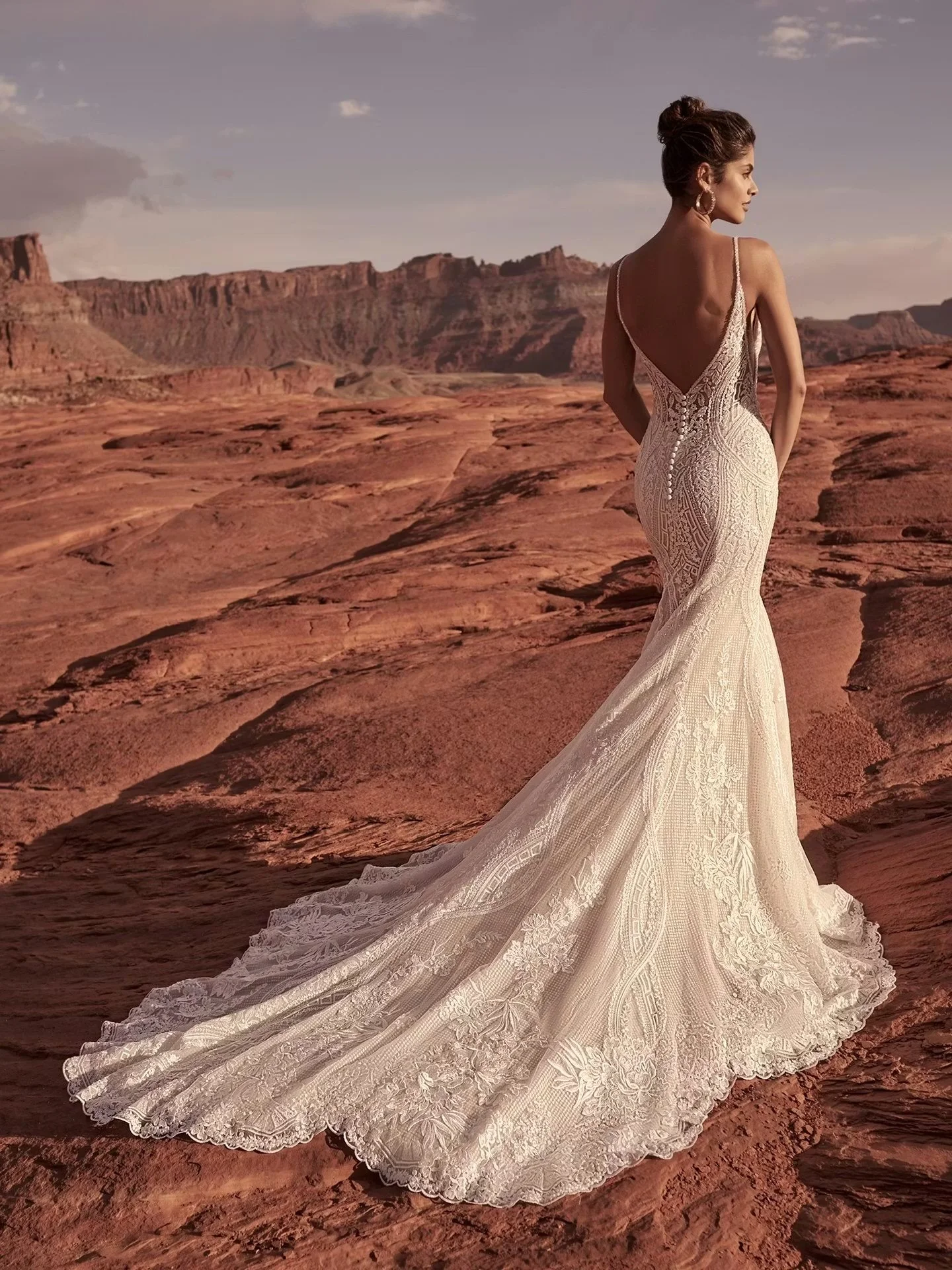 Sottero-and-Midgley-Bailey-Fit-and-Flare-Wedding-Dress-22SK903A01-PROMO3-ND.jpg