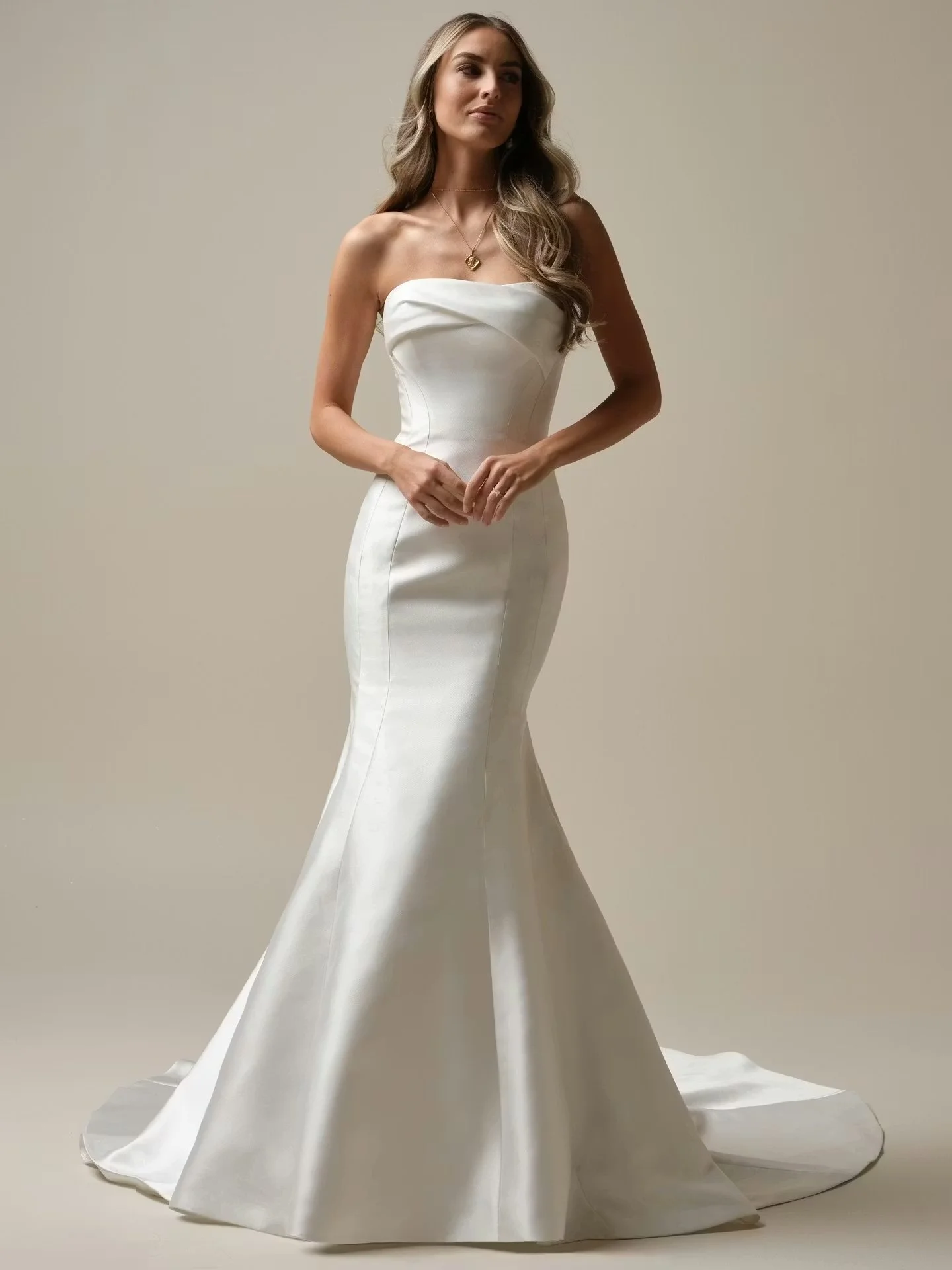 Sottero-and-Midgley-Faro-Lane-Fit-and-Flare-Wedding_Dress-25SC315A01-Alt52-AI.jpg