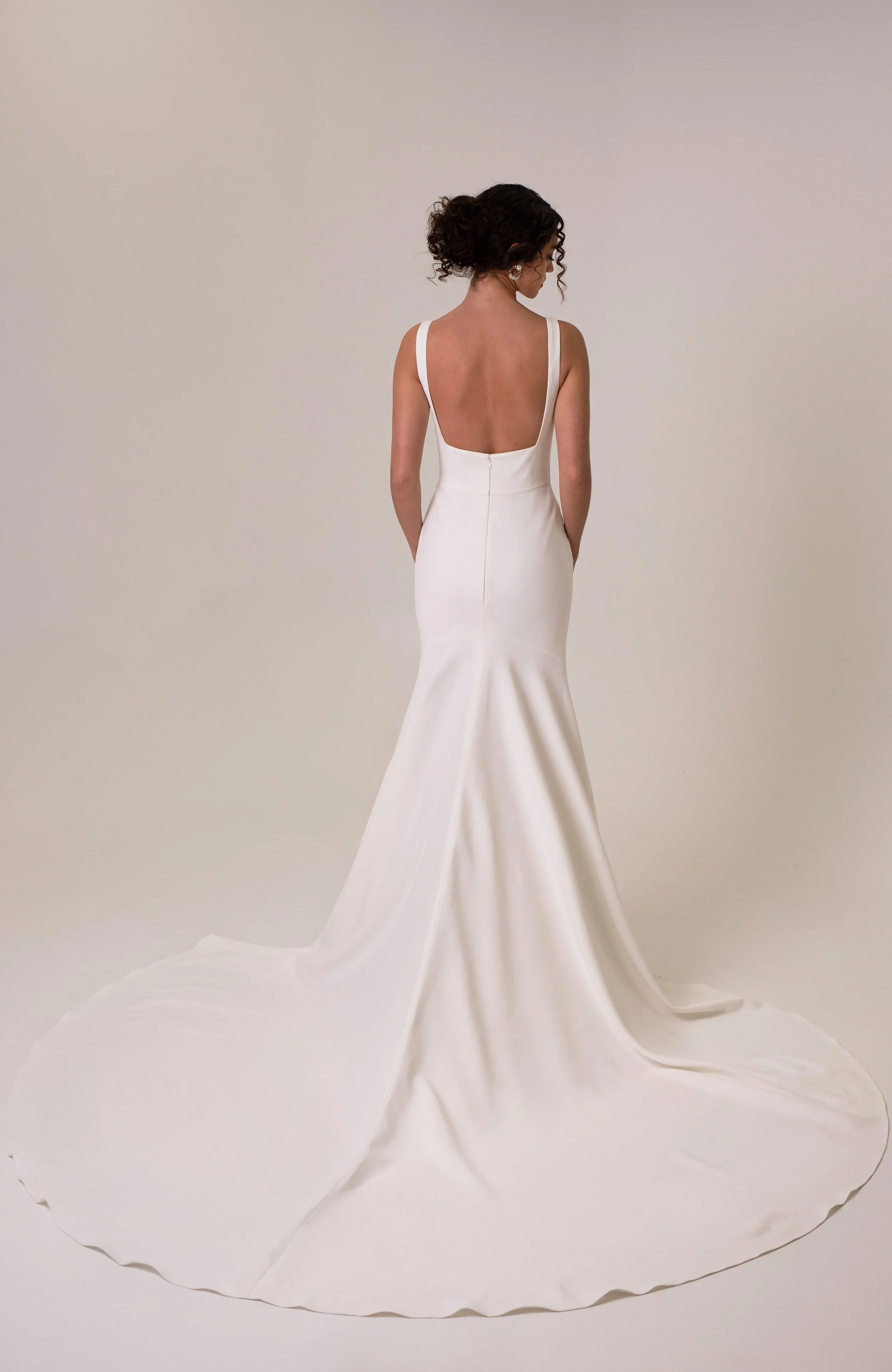 Alanis+Back+1.webp