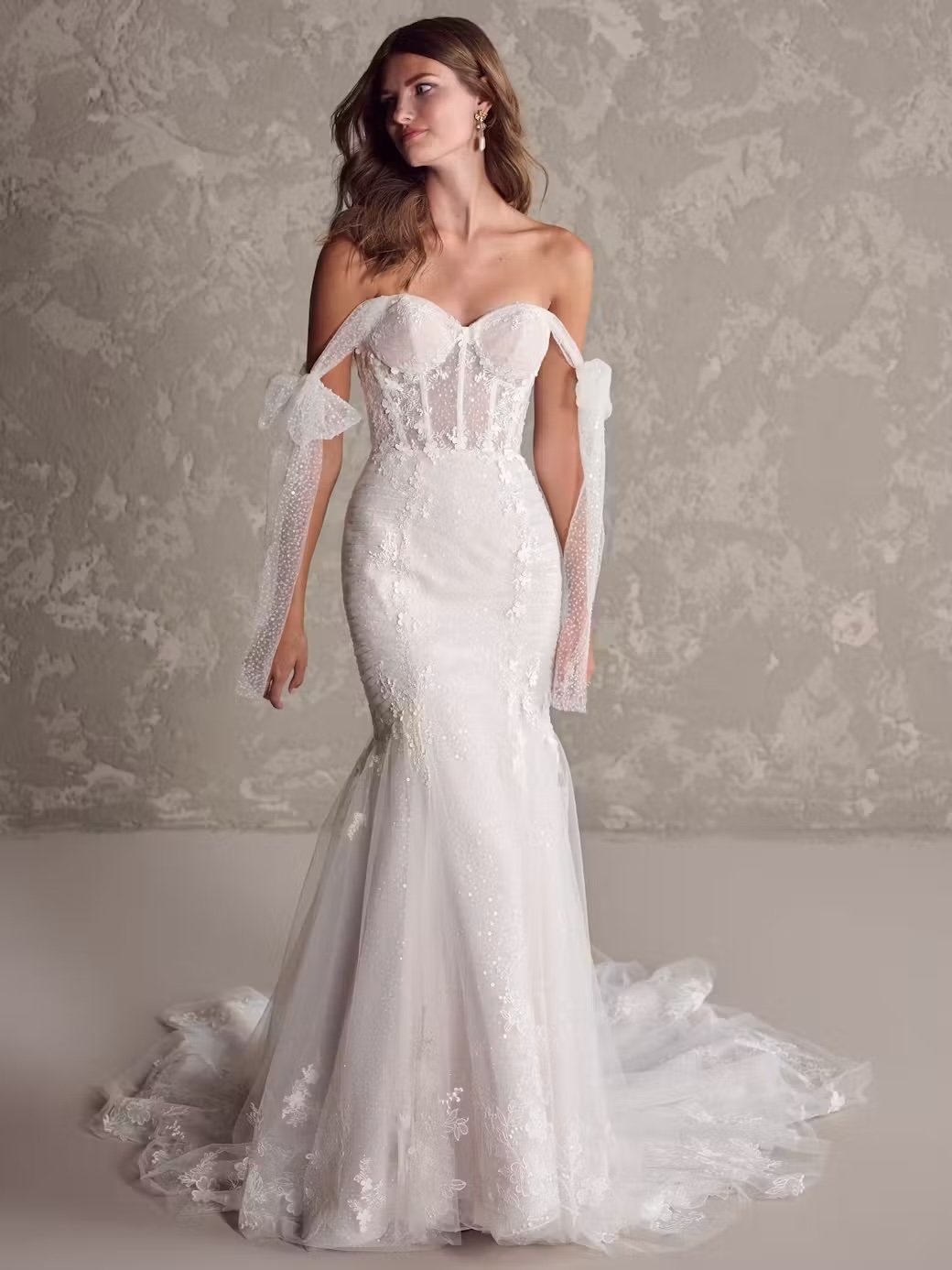 Maggie-Sottero-Lisbon-Fit-and-Flare-Wedding-Dress-24MC173B01-Alt50-MV.jpg
