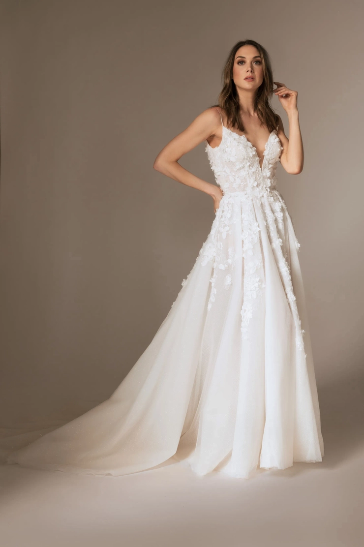 alicia___iv2305__f.740.png