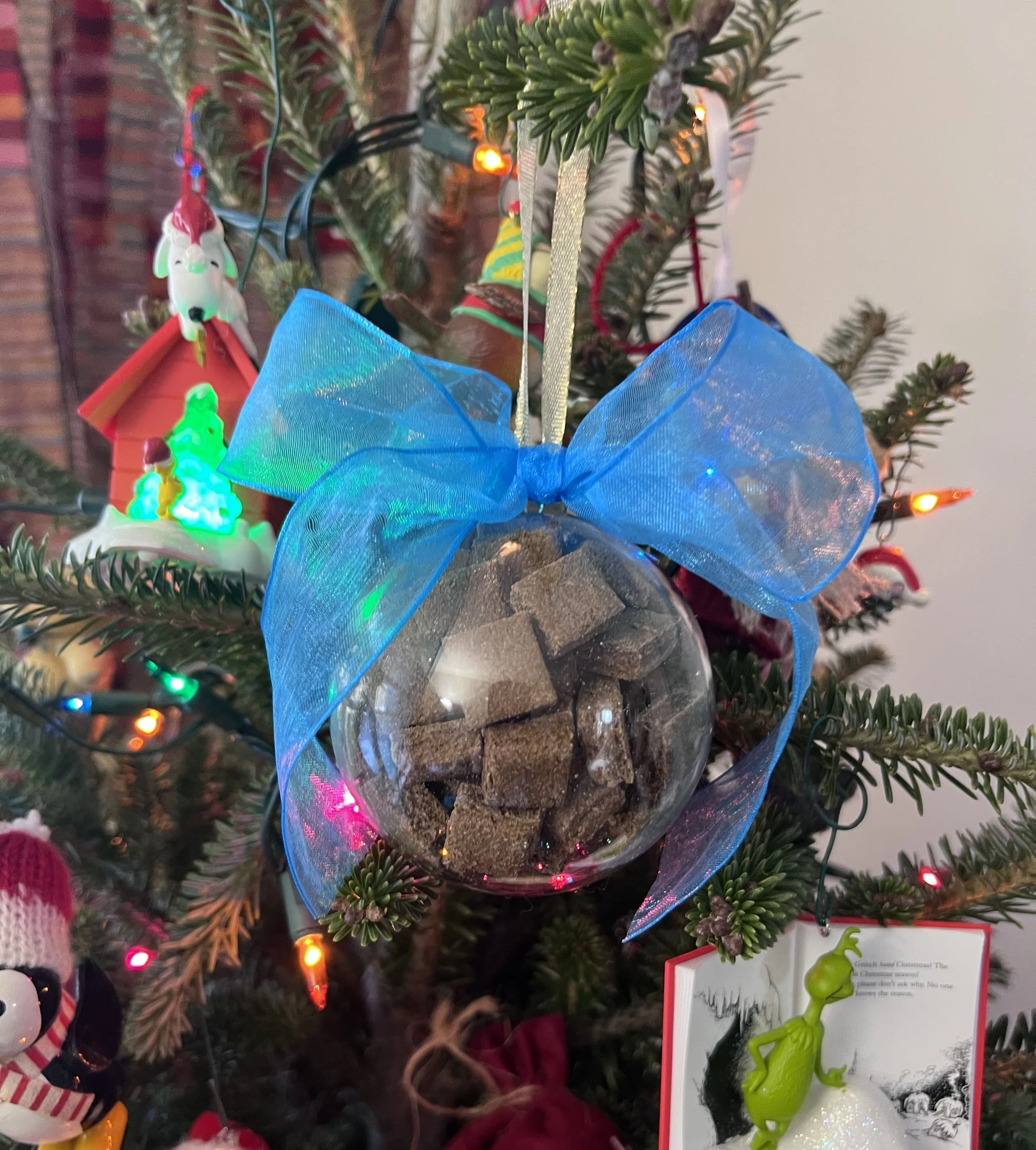 Holiday Hanging Treat Ornament!  Gingerbread Bits
