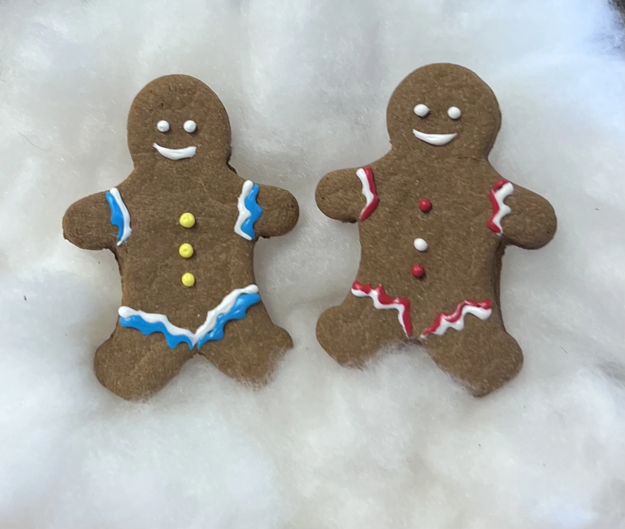 Gingerbread Men!  How fun!