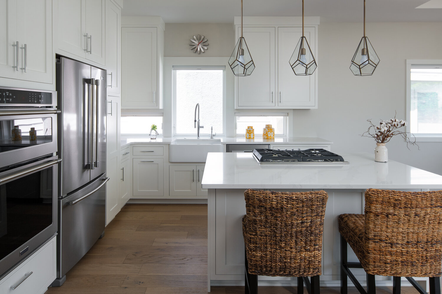 Interiors photography of a modern lake home kitchen