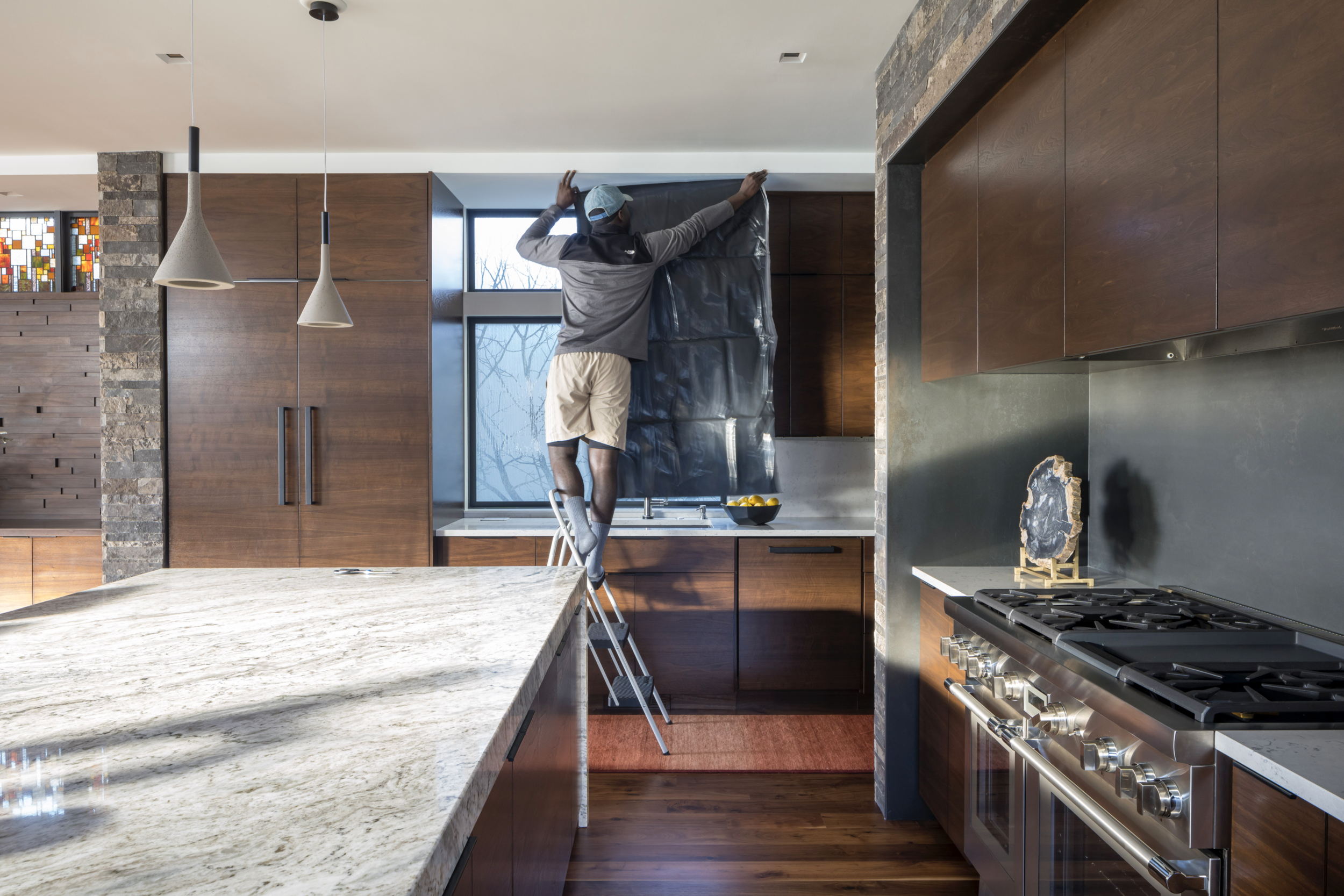 Behind the scenes setting up an architectural photograph