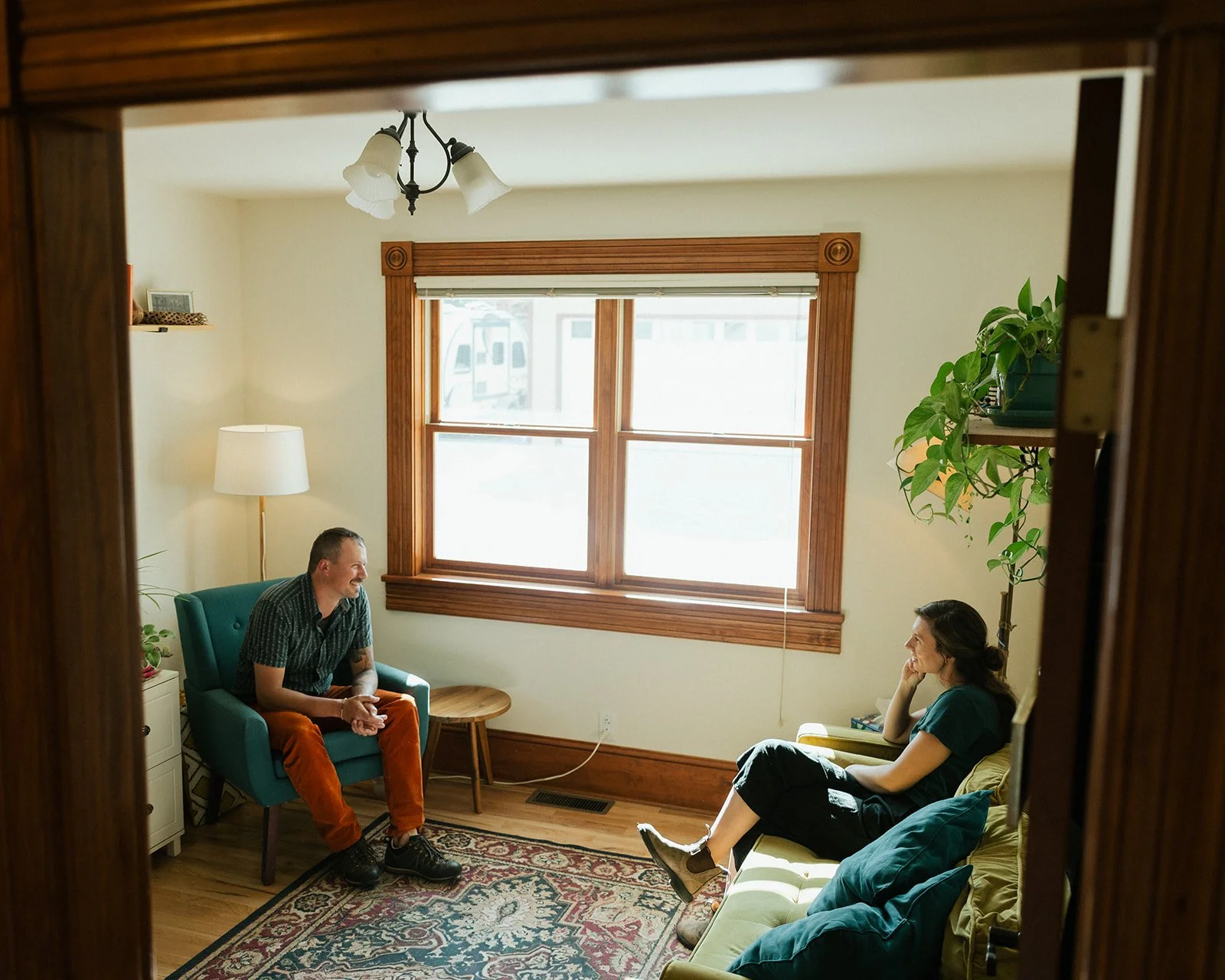Gabriel Bernier in discussion with a business consulting client