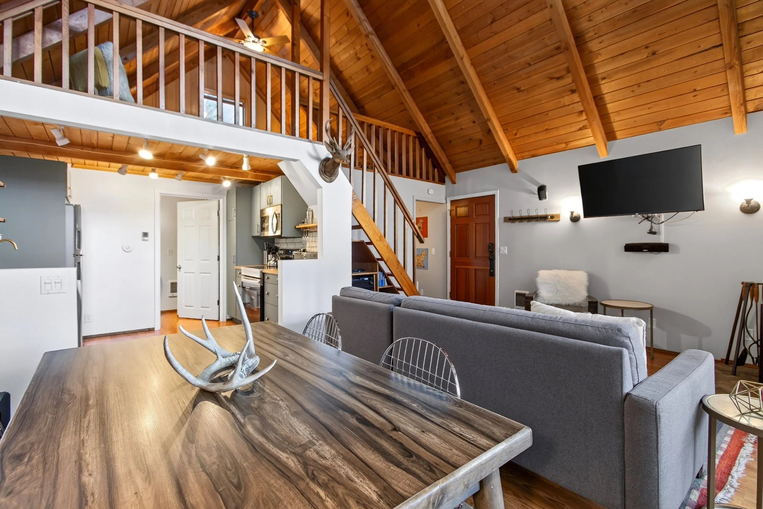 Plenty of room with this cozy layout to lay back and enjoy meals, games, or movies together.