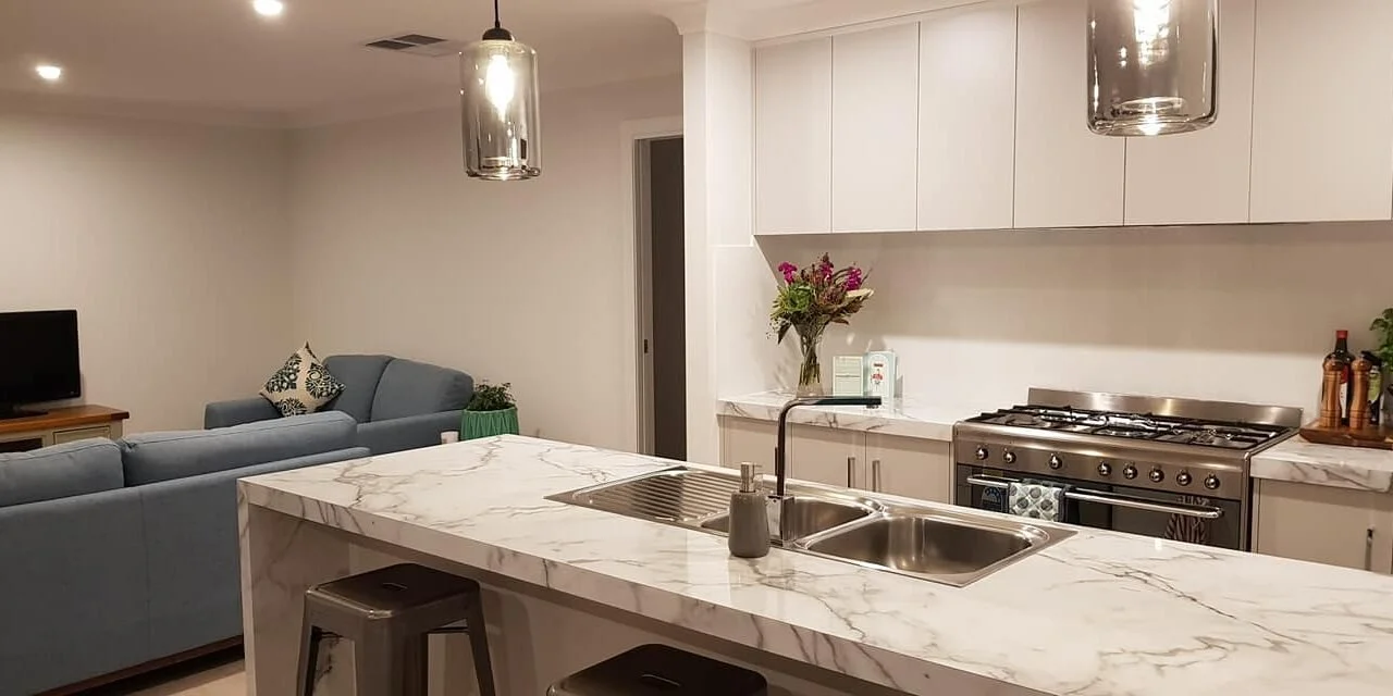 5 REASONS LAMINATE IS GIVING STONE A RUN FOR ITS MONEY