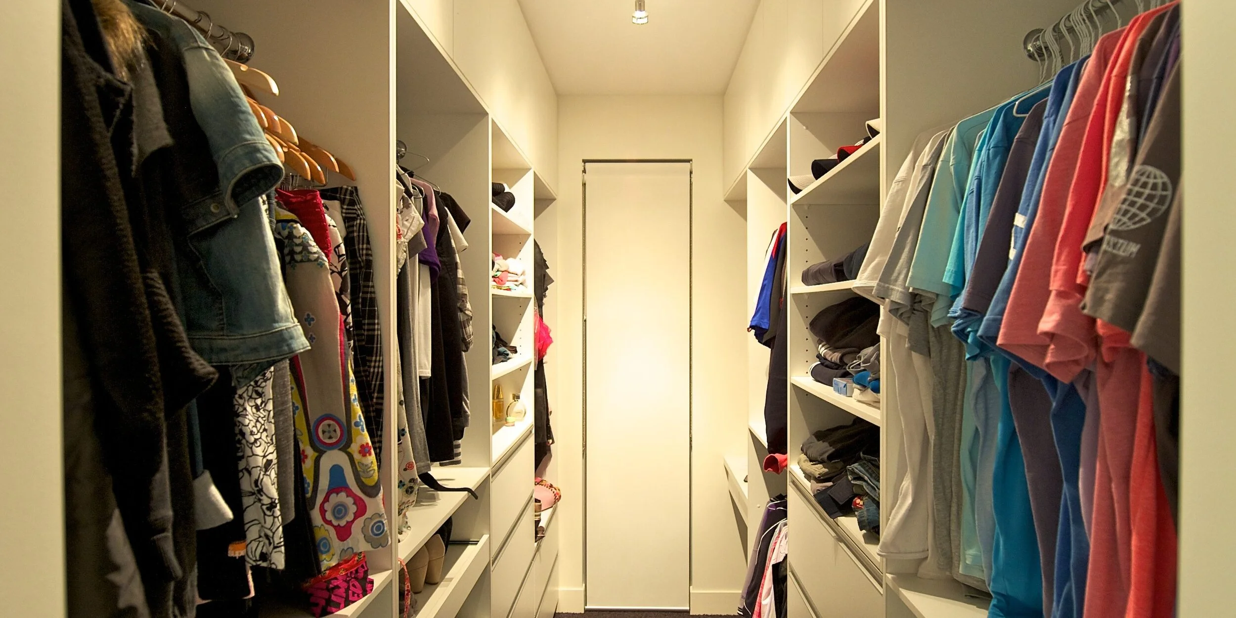 7 THINGS TO CONSIDER WHEN DESIGNING YOUR WARDROBE