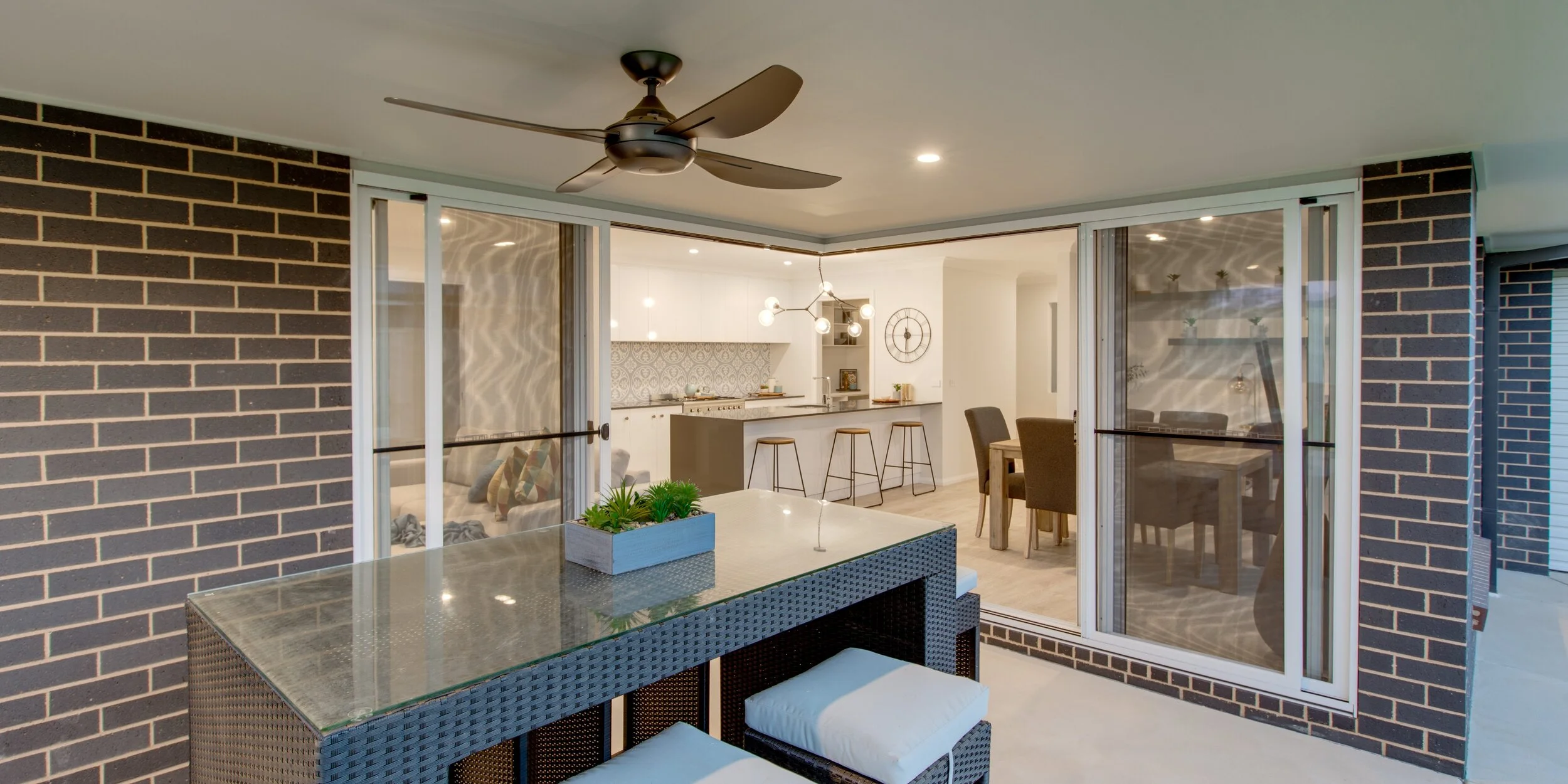 WHAT TO LOOK FOR IN A DISPLAY HOME THIS WEEKEND