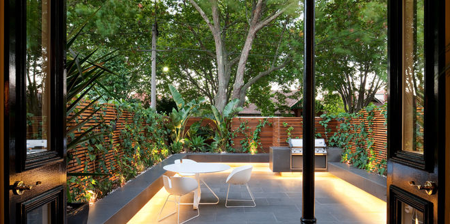 SUMMER CALLS FOR OUTDOOR ENTERTAINING!