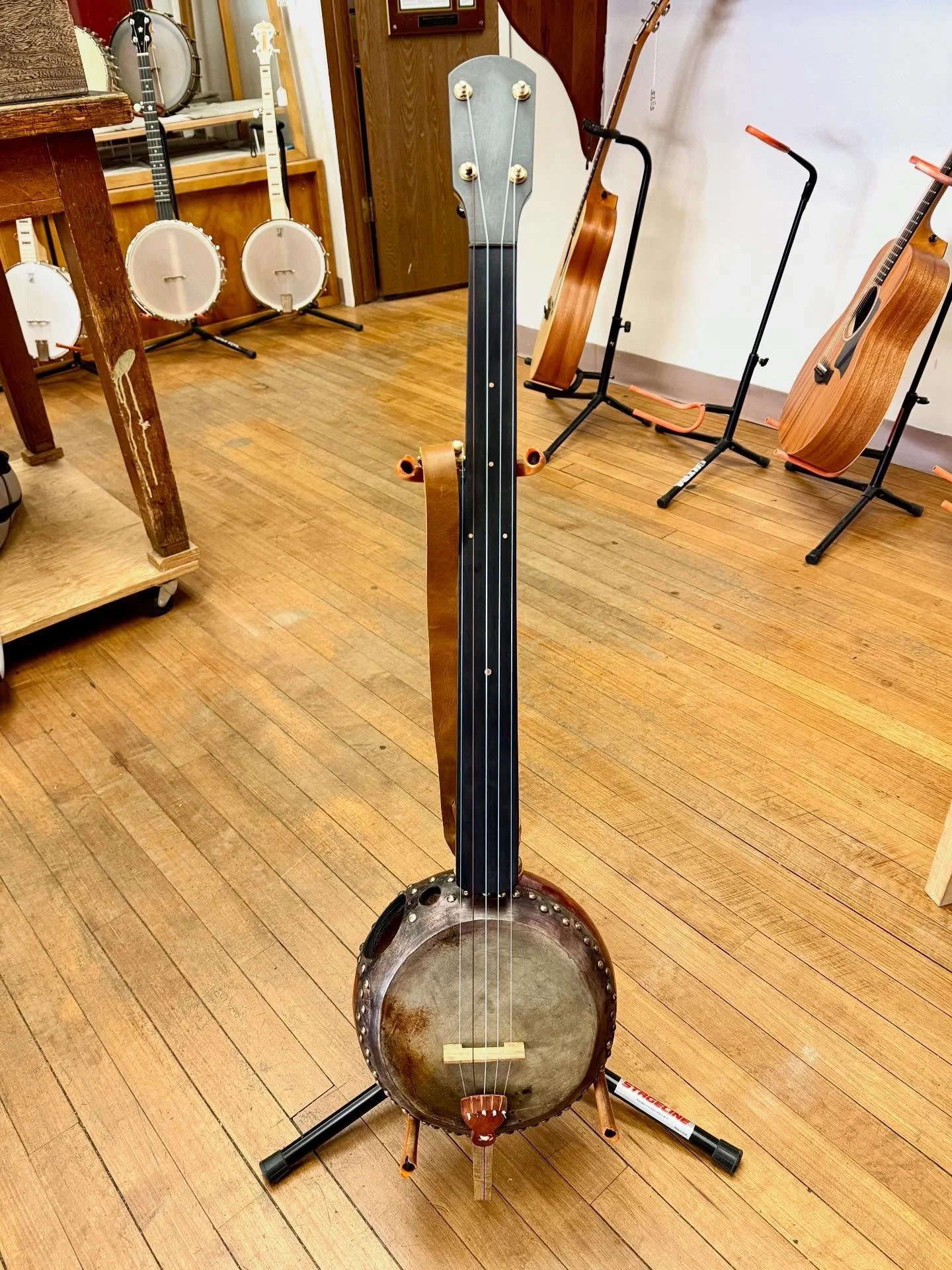 Number 10. Maple and Richlite. Please go visit @denverfolklorecenter if you&rsquo;re interested in tinkering with it. They&rsquo;re fantastic folks, and have a phenomenal selection of instruments.