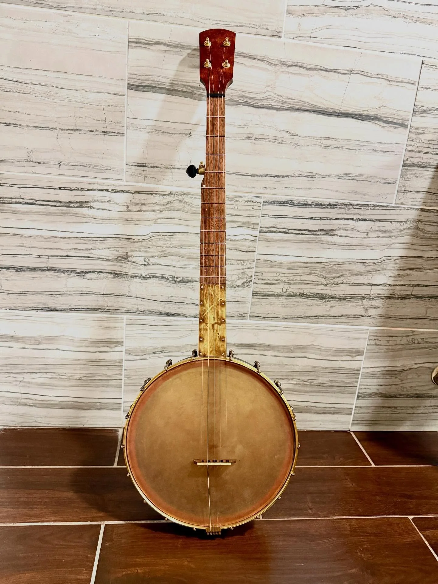 Got to pal around with @mulheron_banjos over in North Carolina last week. Built this one out there, and a good time was had by all.