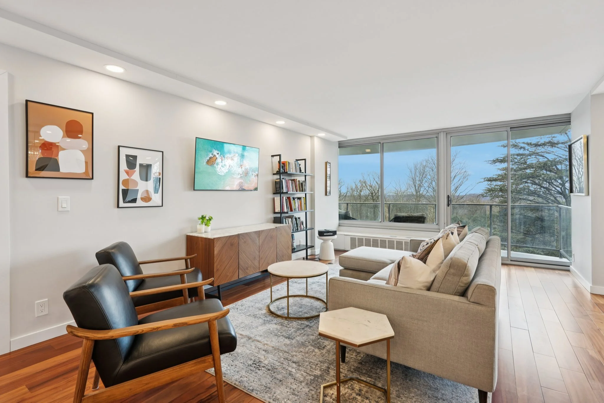 11-web-or-mls-Claridge Dr-S1903-011.jpg