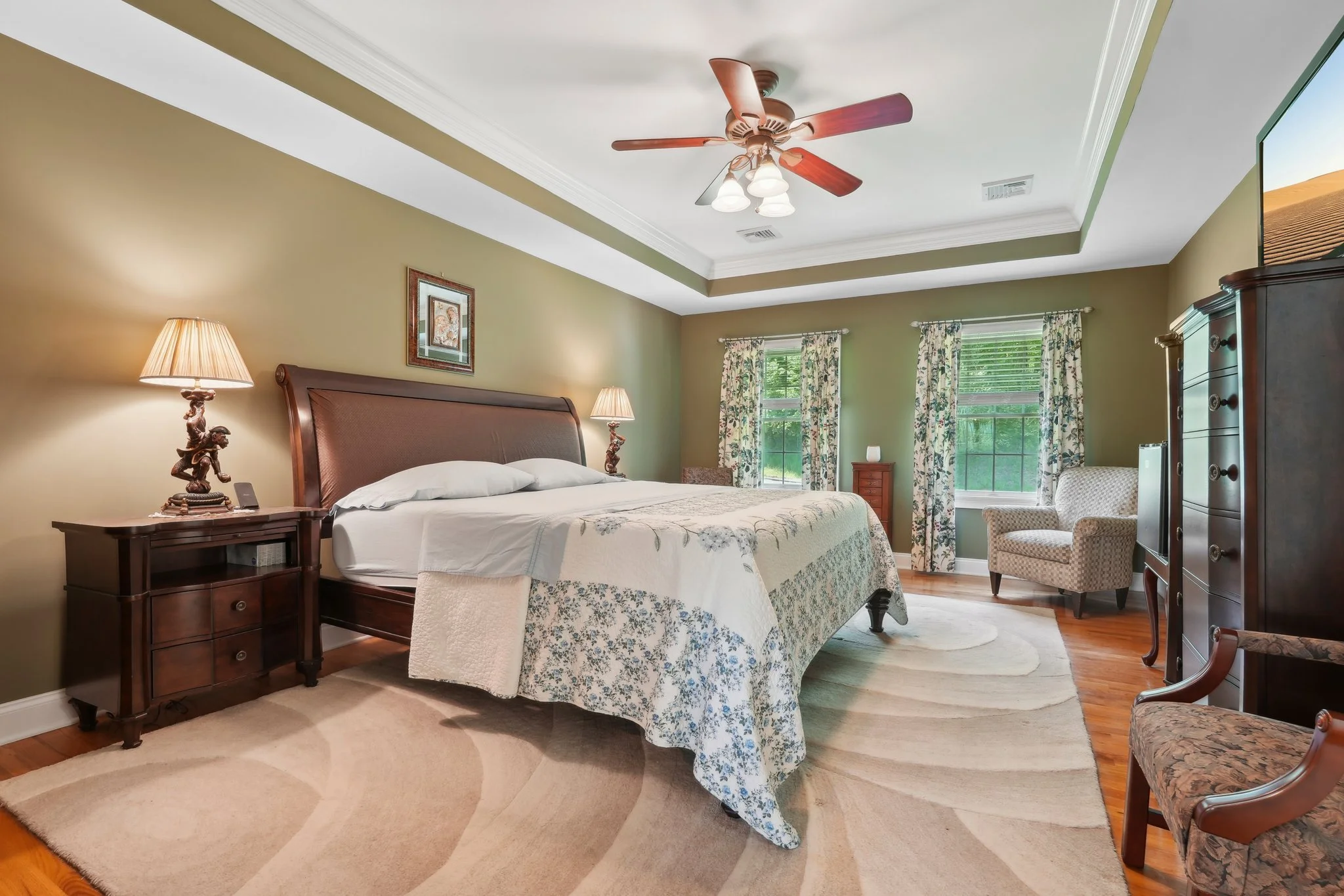 38-web-or-mls-Logans Way-1305-038.jpg