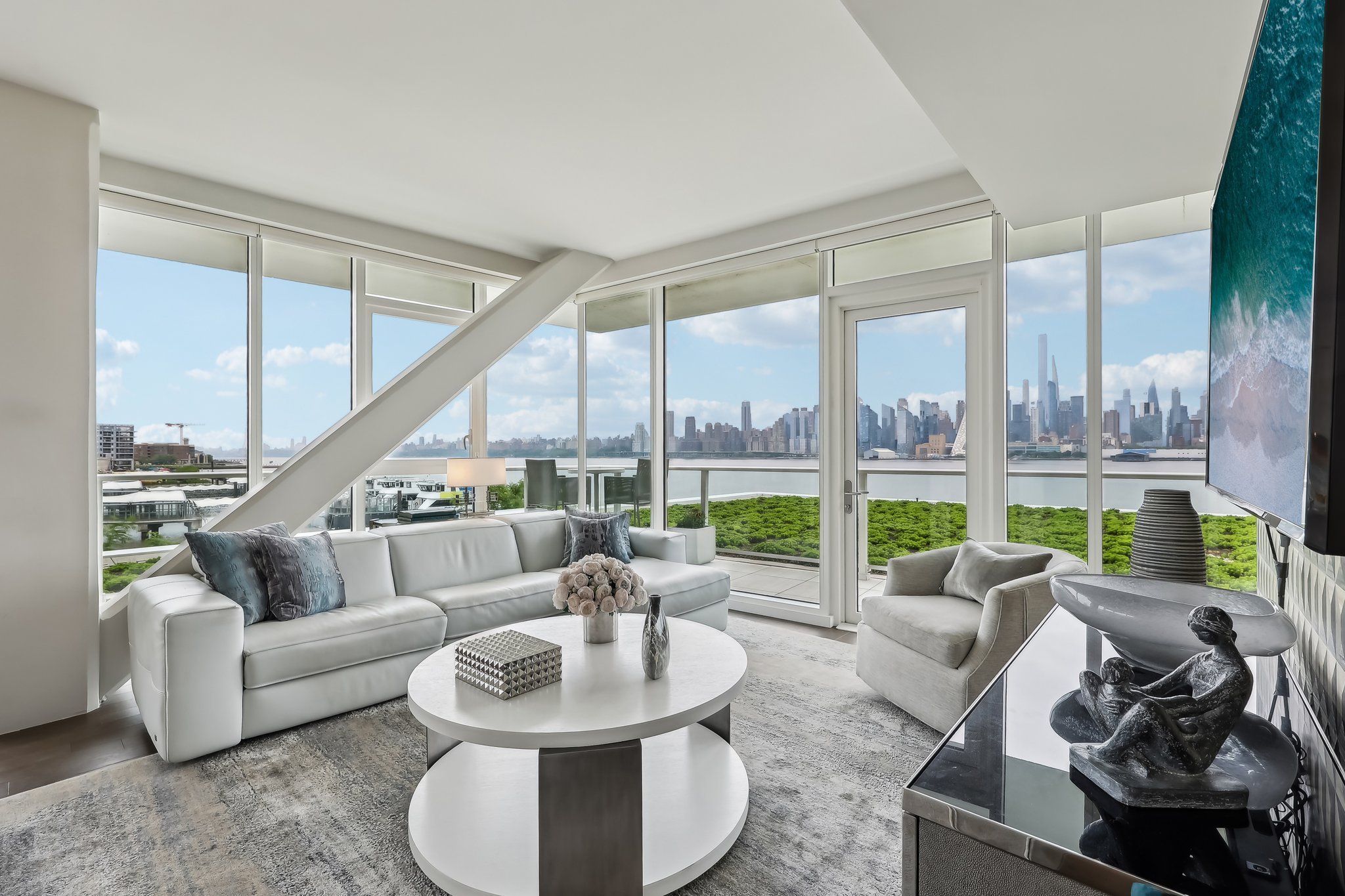 4-web-or-mls-Ave at Port Imperial 305-1405-002r.jpg