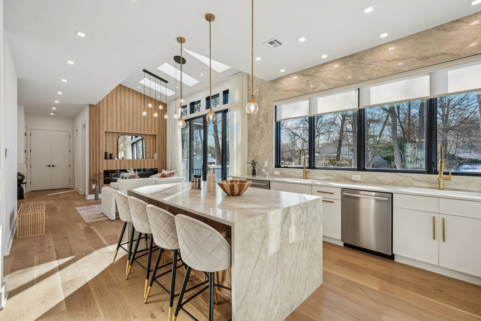25-web-or-mls-Billingsley Dr-S0303-025.jpg