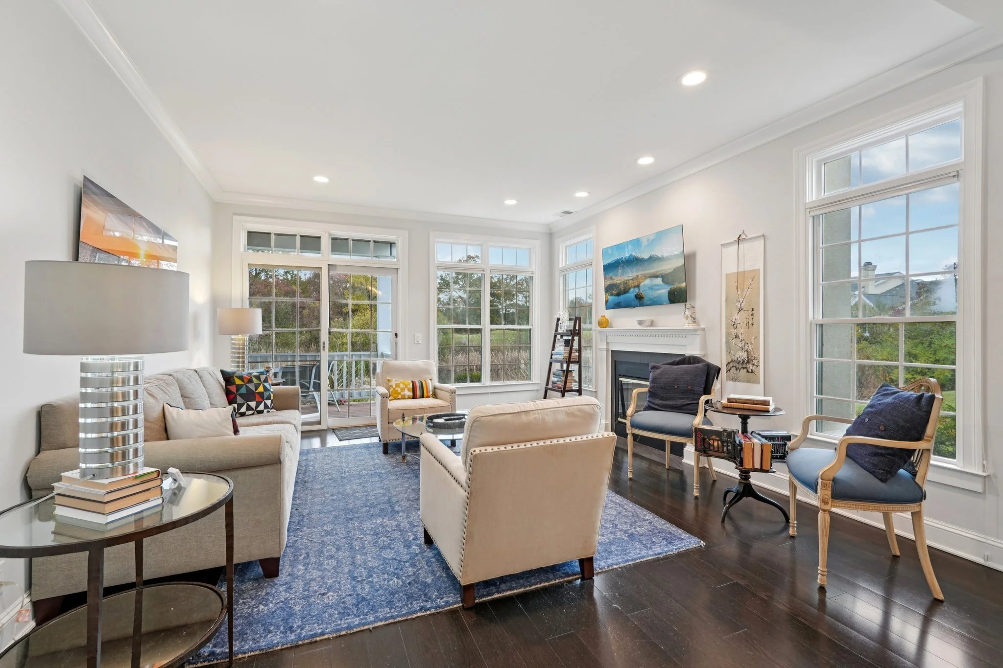 3-web-or-mls-Arrowwood Cir-S2610-003.jpg