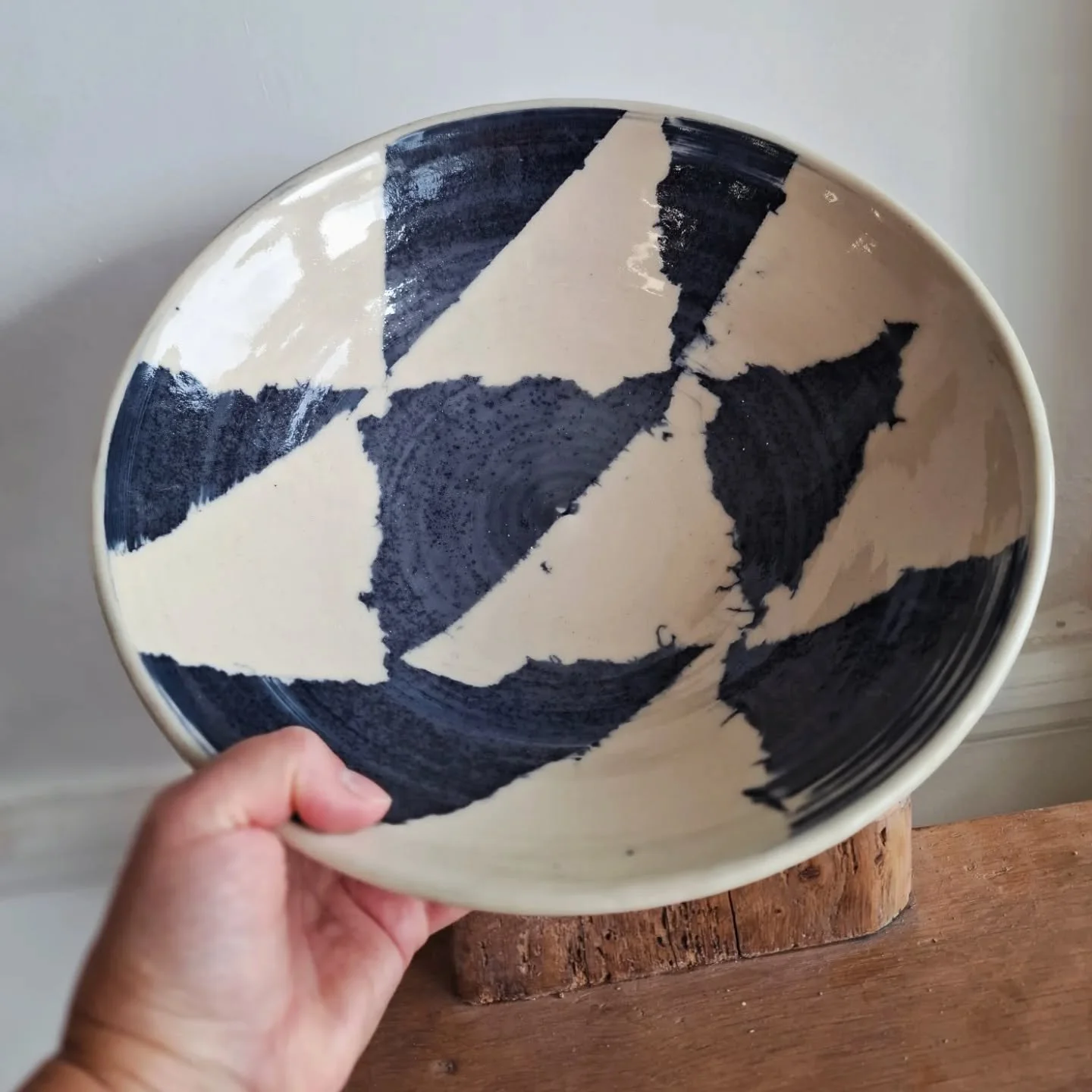New pots from the kiln. 
Do you want to learn wheel throwing or hand building? 
Classes start 3 Nov. Some places are still available:

*Hand Building Wednesday 2-5pm
*Wheel Throwing all levels and beginners Thurs and Friday 6-9pm
*Intermediate Wheel 