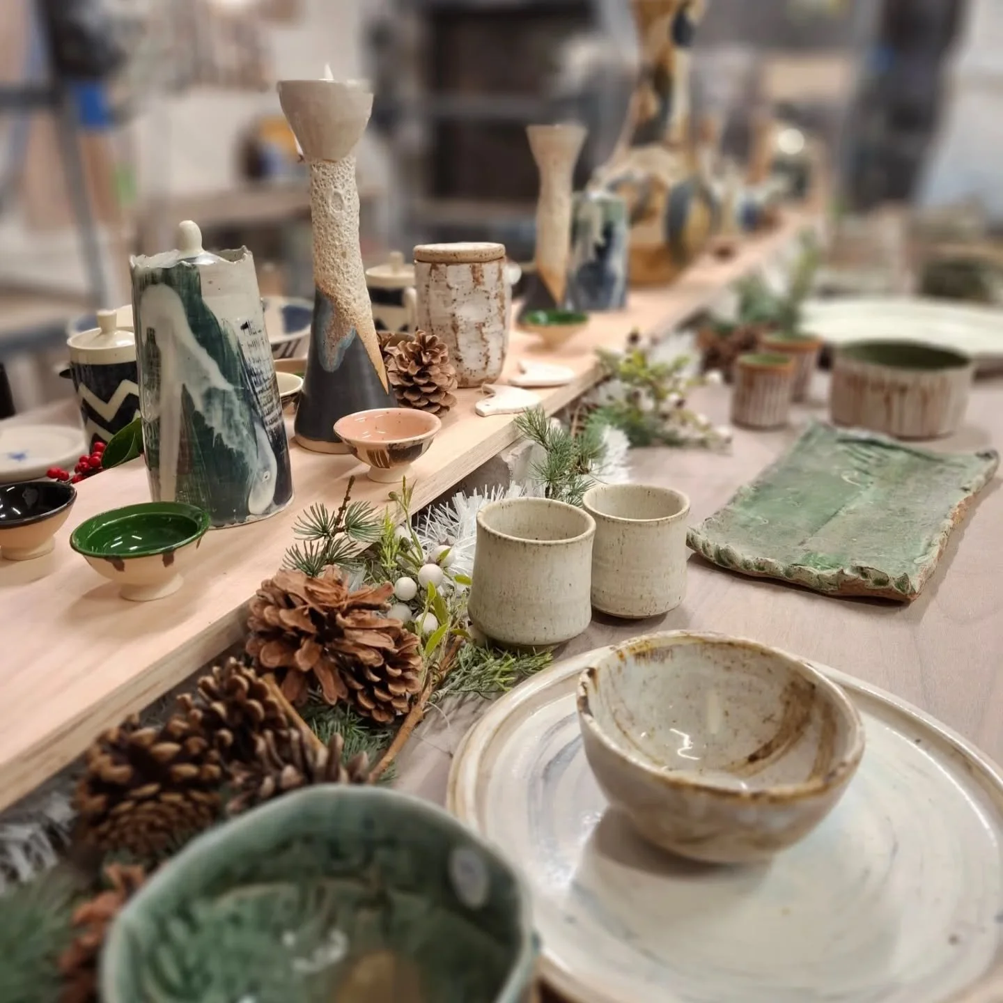 Our Winter Sale is ready for you. 
Friday Late Night Shopping 6-8
Pay bar serving Snowball cocktails and natural wine 6-8pm
Open Sat and Sun 10am-4pm 

Come see us, support local makers

#stleonardsceramics 
#ceramics