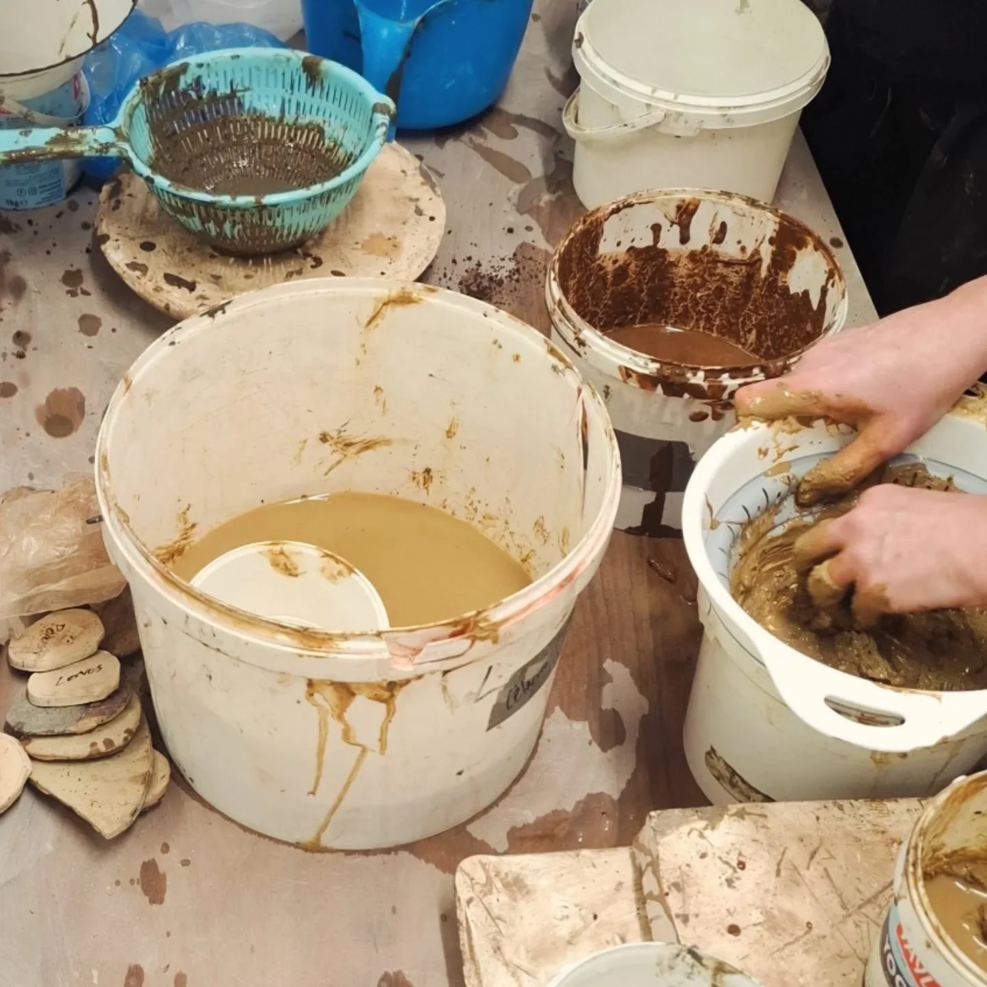 Working with wild clay is super messy but fun, like being a child again playing in the mud. 
In our 4 week short course students are learning how to identify natural clay sources, sieve and clean out the particles and use it as a slip, clay body and 