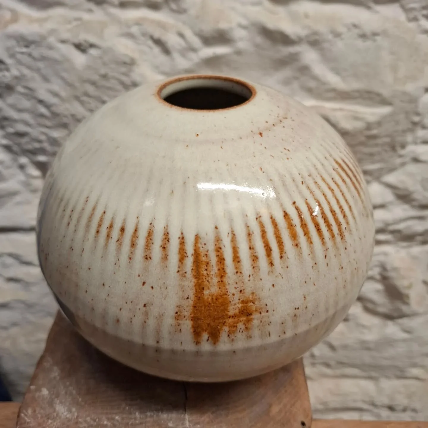 Our new white shino glaze is looking great on texture. 

#stleonardsceramics #ceramics