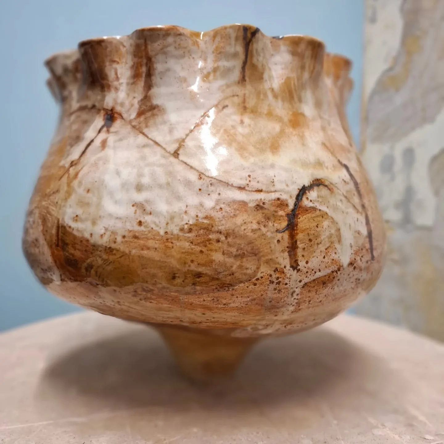 Pots from our latest kiln openings using hand building techniques. 

#stleonardsceramics #ceramics