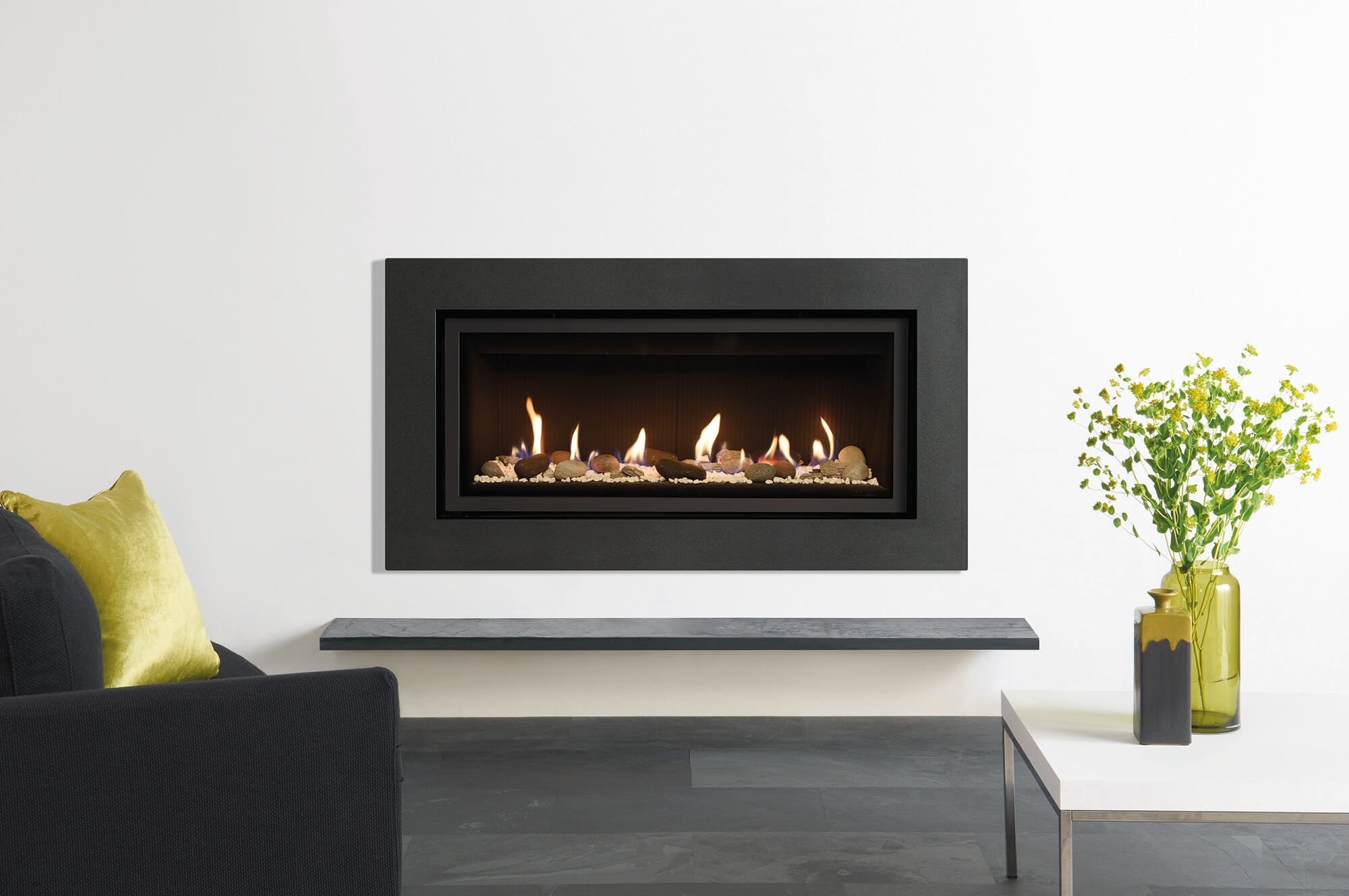 Gazco Studio 2 Expression Conventional Flue in Graphite, Glass Fronted with Pebble & Stone fuel bed and Black Reeded lining